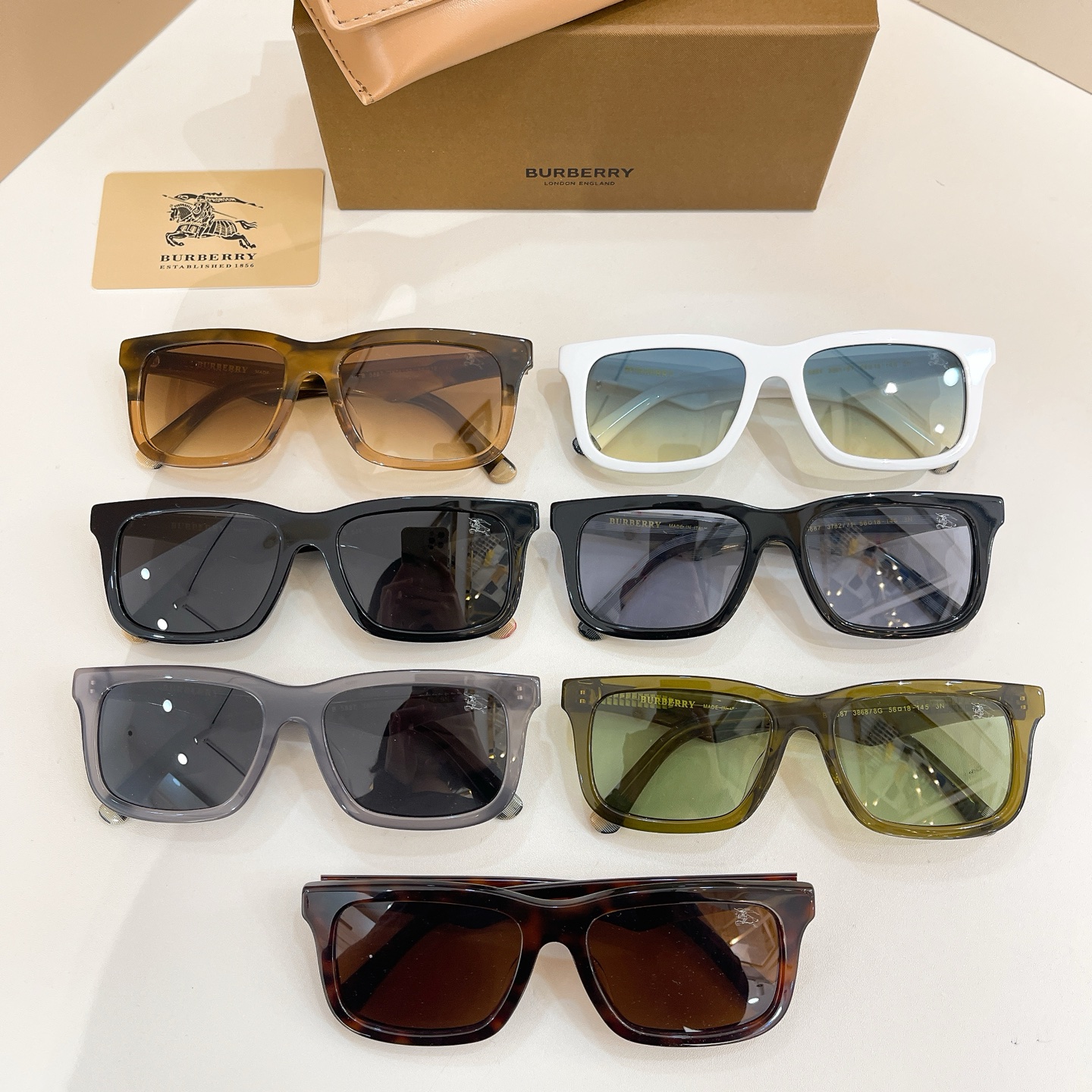 BURBERR*⭐️⭐️⭐️MODEL：B 5887 ⭐️⭐️⭐️SIZE：56口18-145⭐️⭐️⭐