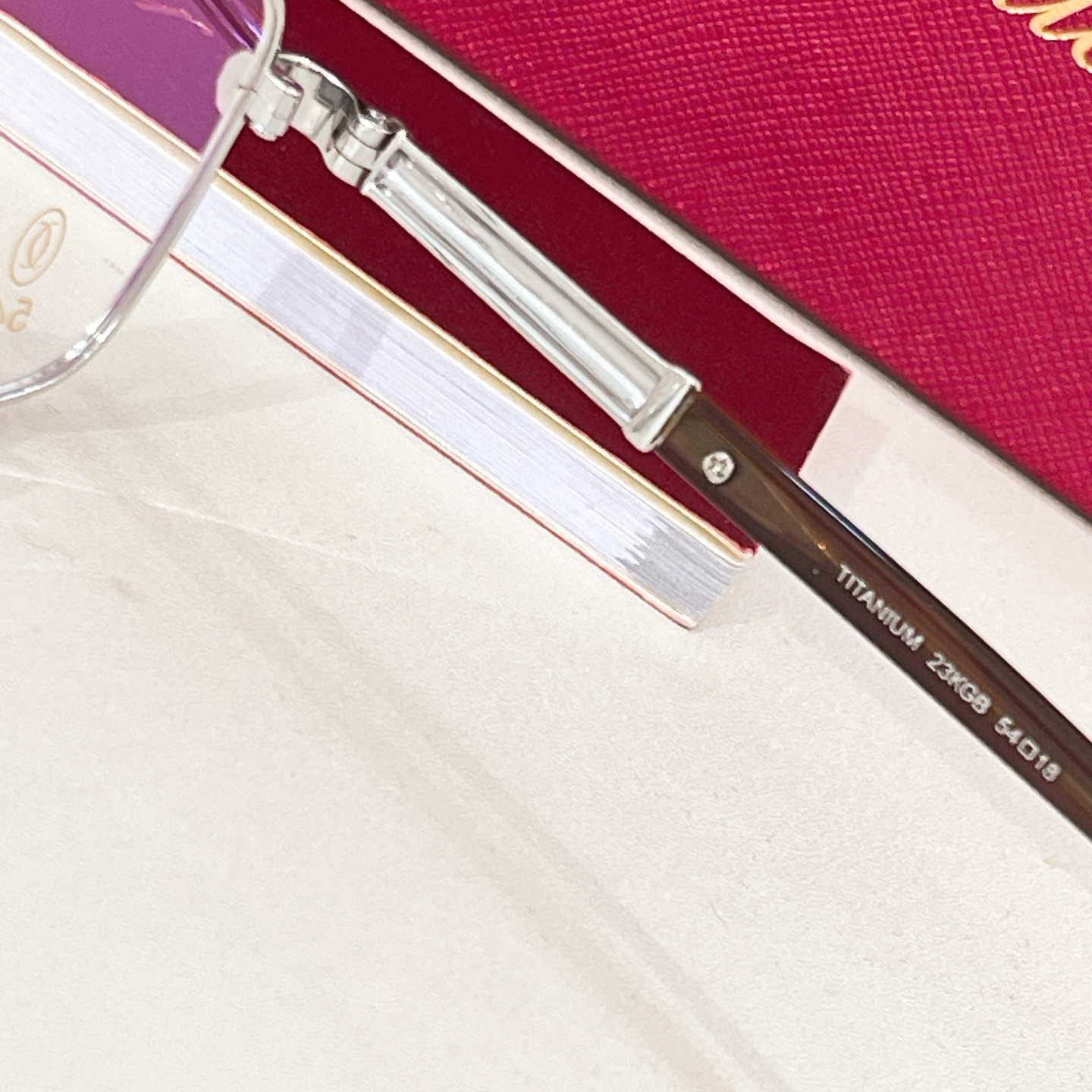 Cartie*✨✨✨MODEL： ✨✨✨SIZE: 54口18 ✨✨✨