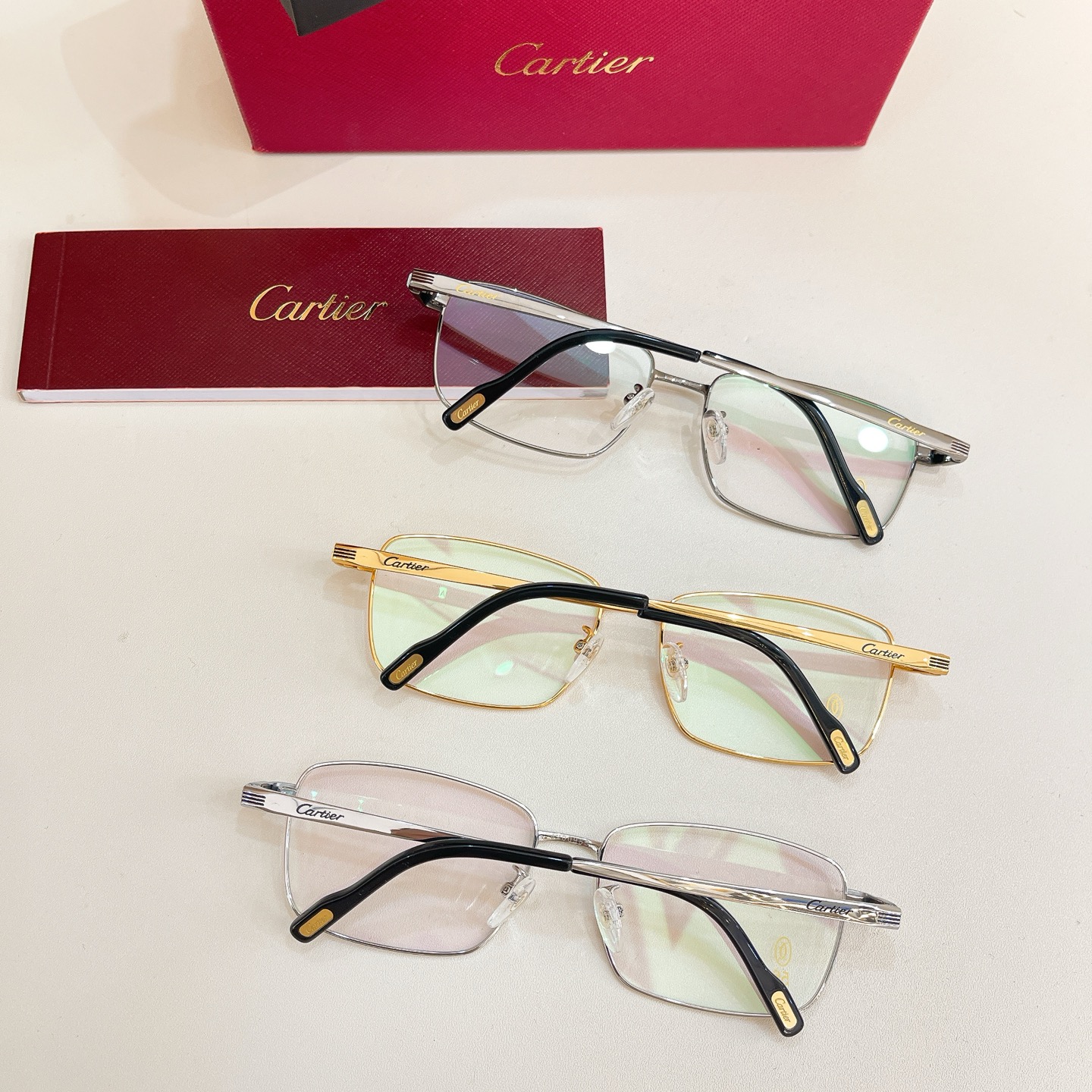 Cartie*✨✨✨MODEL： ✨✨✨SIZE: 56口17 ✨✨✨