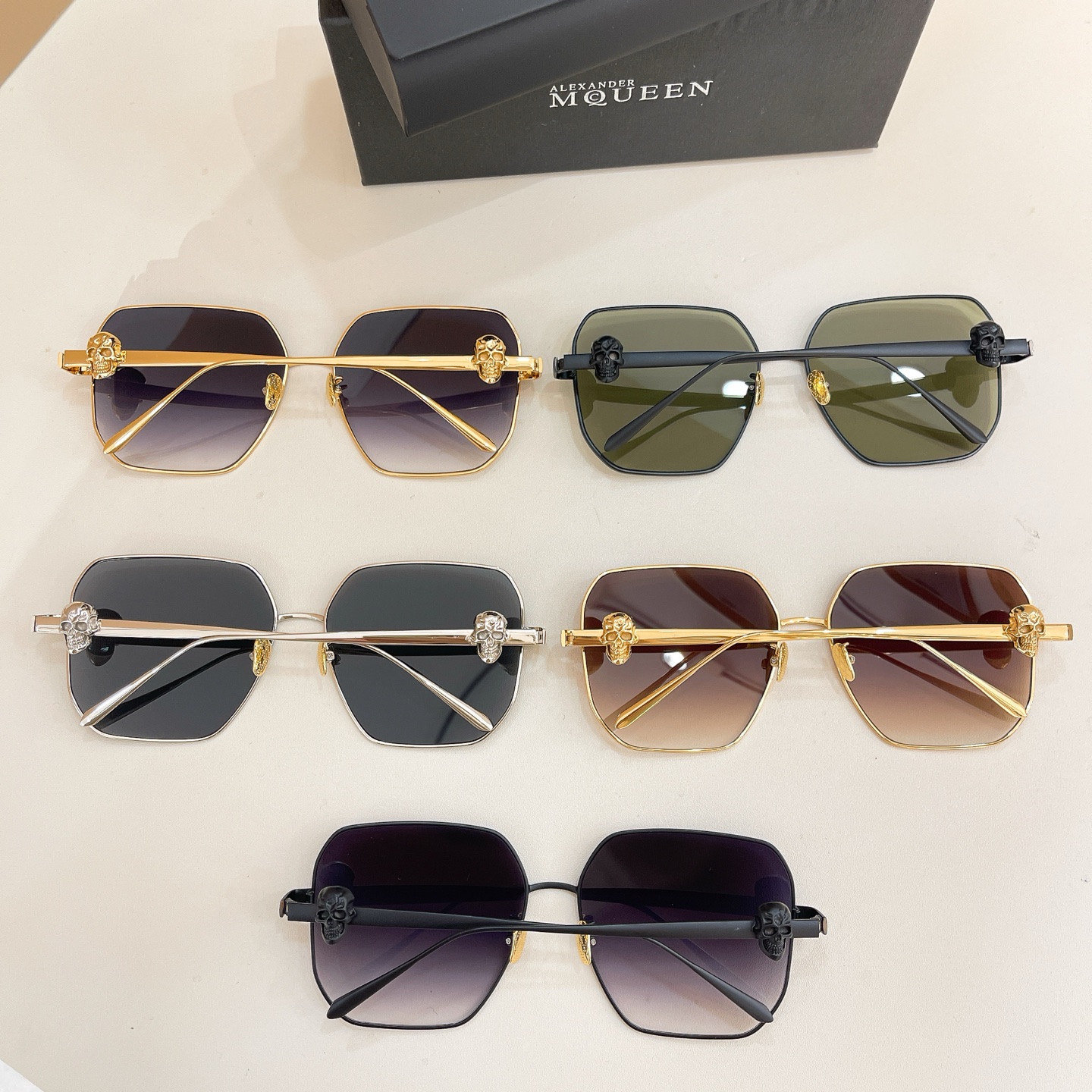 Alexander McQUEEN✨✨✨MODEL：AM0821S✨✨✨ SIZE：60口16-142✨