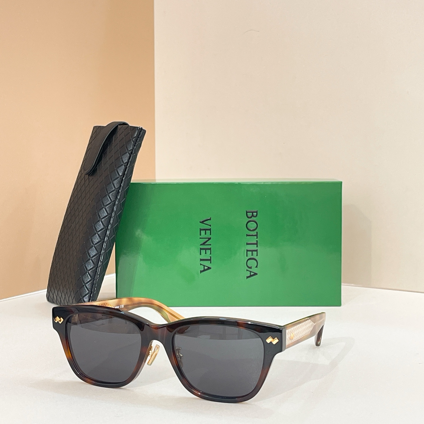 BOTTEGA VENET*🌟🌟🌟MODEL：BV1402SK 🌟🌟🌟SIZE：55口19-145🌟🌟🌟