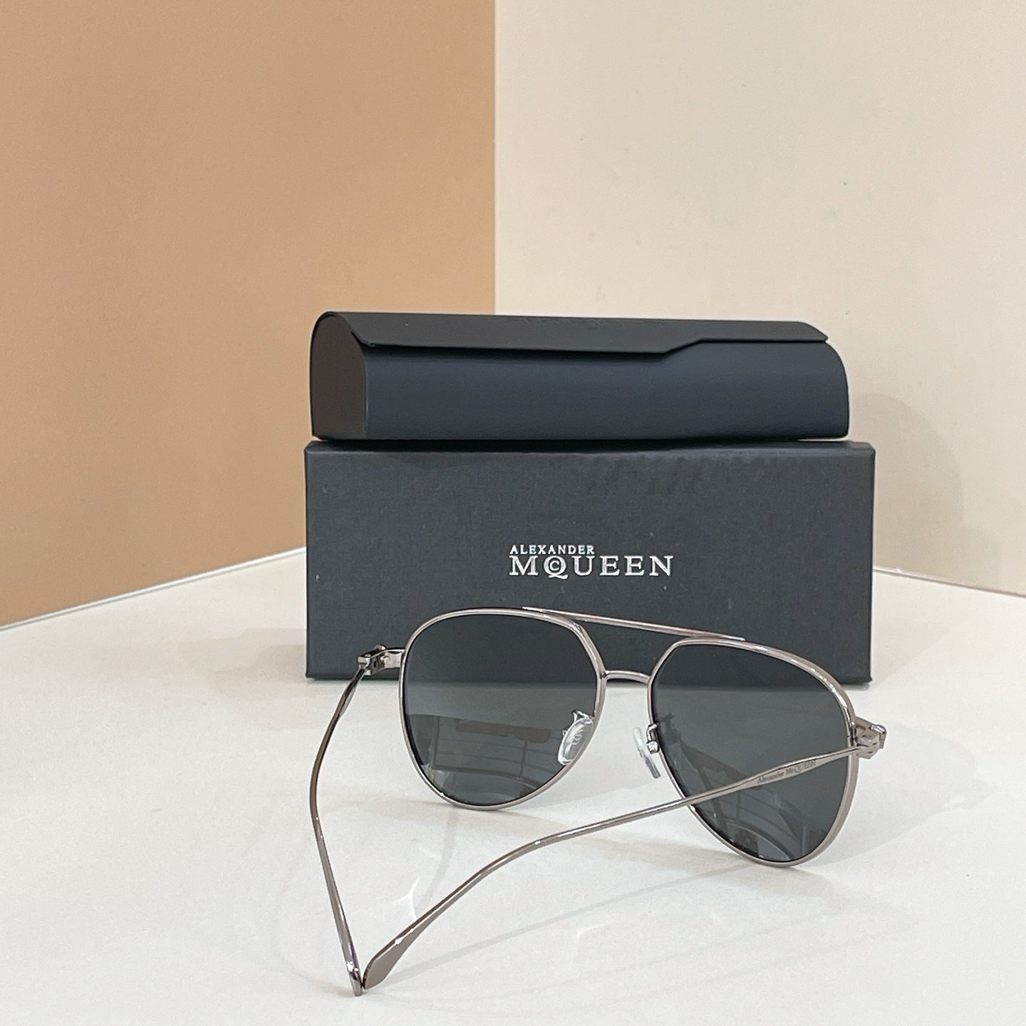 Alexander McQUEEN✨✨✨MODEL：AM0373S✨✨✨ SIZE：59口15-145✨