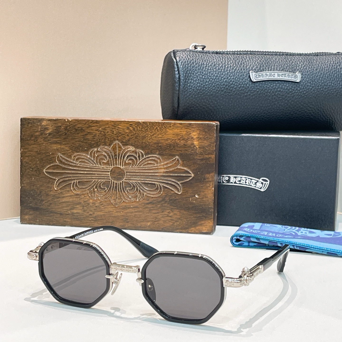 CHROME HEART*⚜️⚜️⚜️MODEL: TATTERS⚜️⚜️⚜️SIZE: 48口24-1