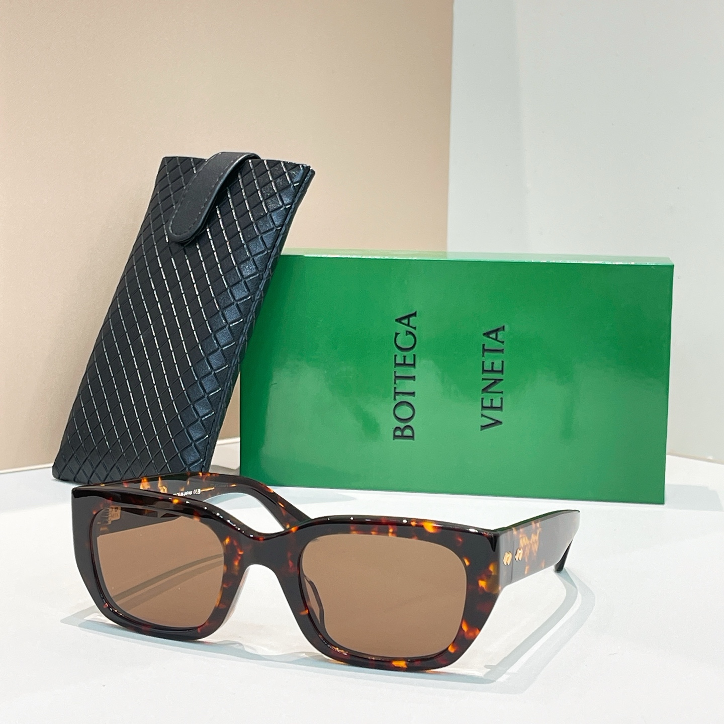 BOTTEGA VENET*🌟🌟🌟MODEL：BV1400S🌟🌟🌟SIZE：51口22-140🌟🌟🌟