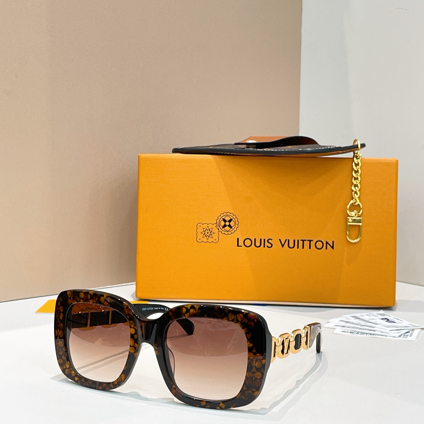 LOUIS VUITTO*✨✨✨MODEL：Z2861U✨✨✨ SIZE：51口22-140✨✨✨