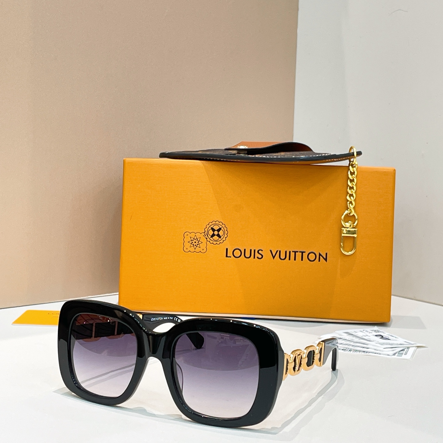 LOUIS VUITTO*✨✨✨MODEL：Z2861U✨✨✨ SIZE：51口22-140✨✨✨