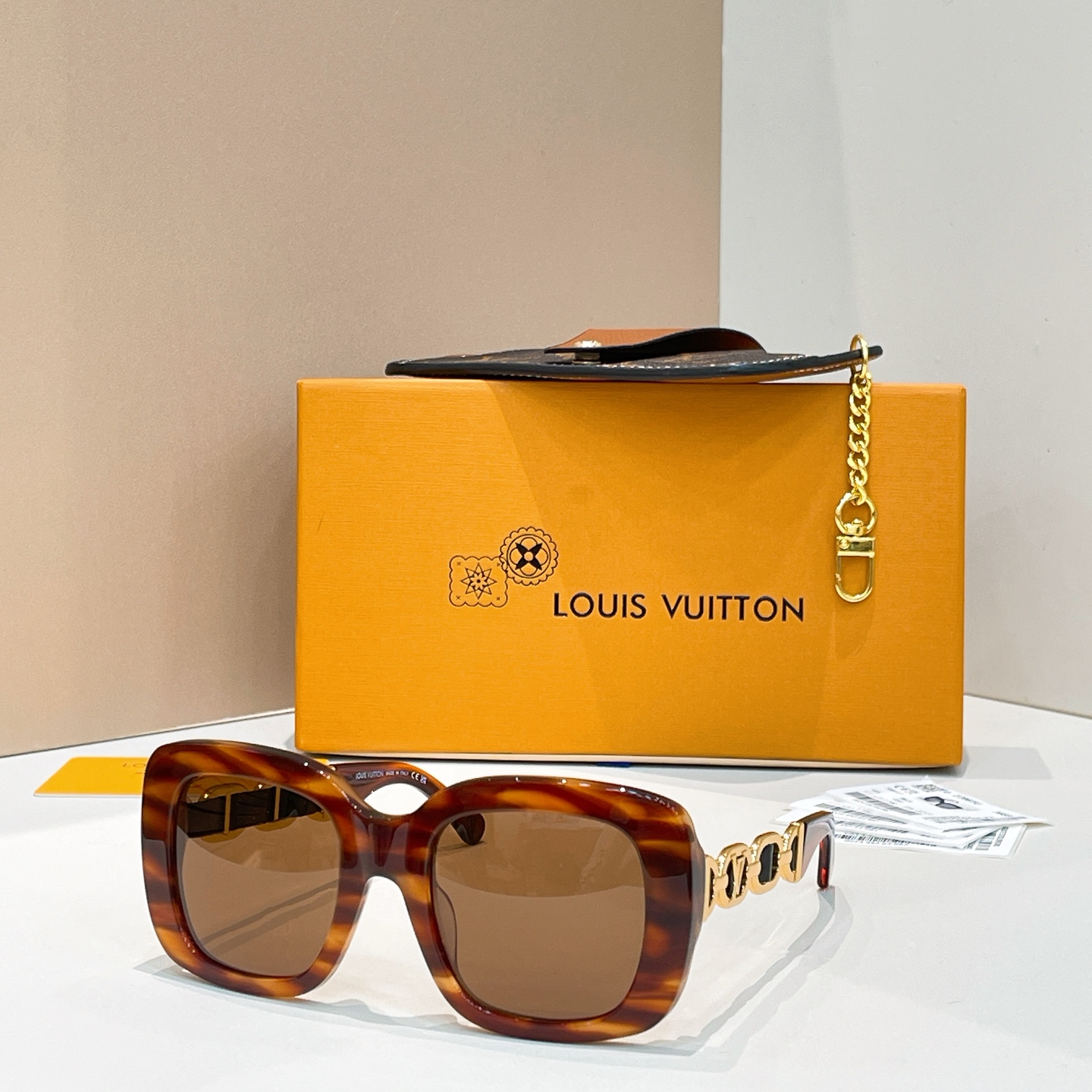 LOUIS VUITTO*✨✨✨MODEL：Z2861U✨✨✨ SIZE：51口22-140✨✨✨