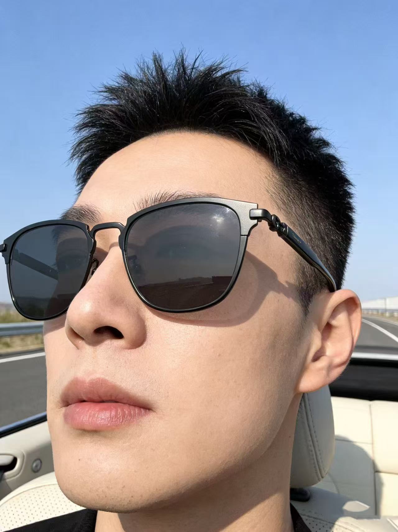 Salvatore ferragam* 菲*拉格慕 💚💚MODEL：SF2547A💚💚💚SIZE：53口