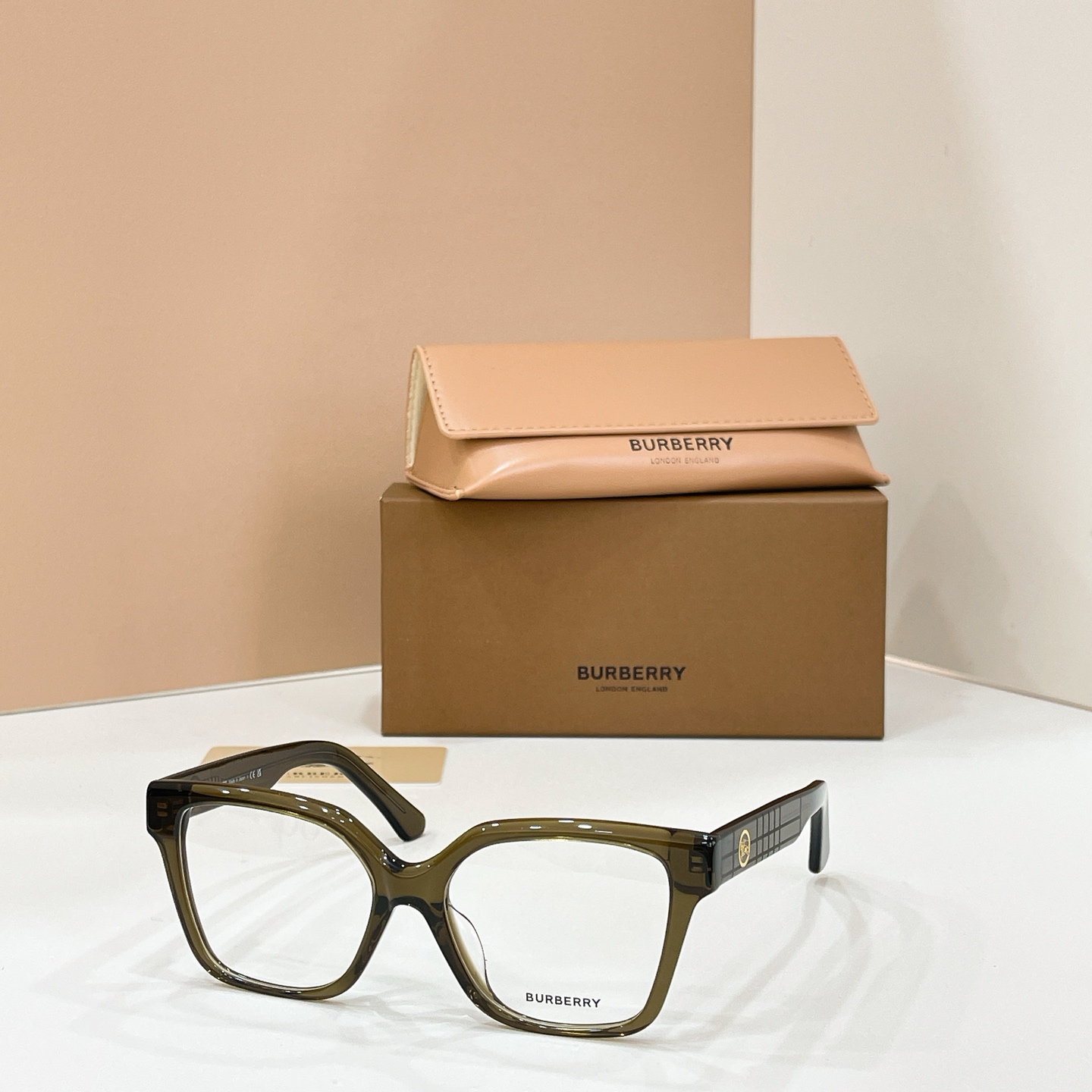 BURBERR*⭐️⭐️⭐️MODEL：BE 2443⭐️⭐️⭐️SIZE：55口15-145⭐️⭐️⭐