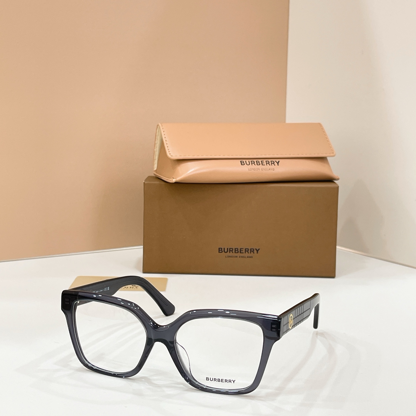 BURBERR*⭐️⭐️⭐️MODEL：BE 2443⭐️⭐️⭐️SIZE：55口15-145⭐️⭐️⭐
