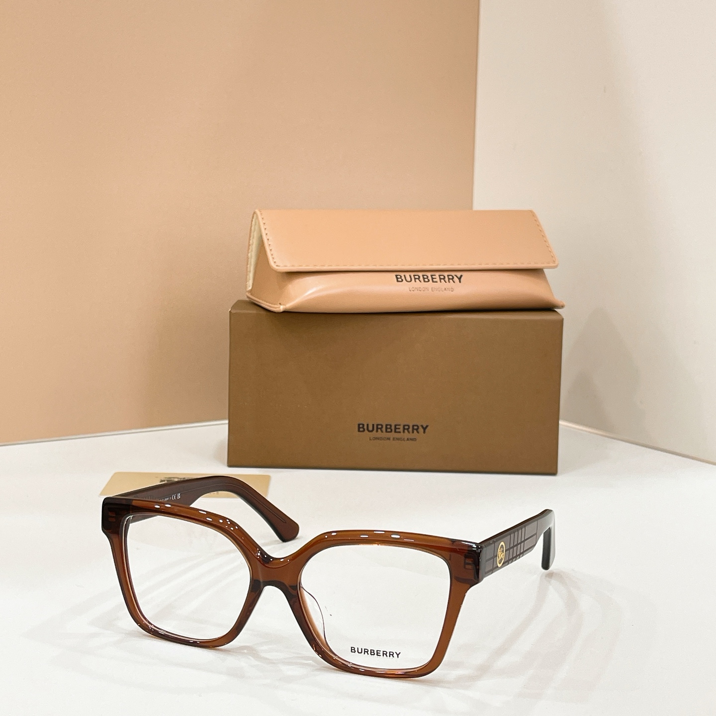 BURBERR*⭐️⭐️⭐️MODEL：BE 2443⭐️⭐️⭐️SIZE：55口15-145⭐️⭐️⭐