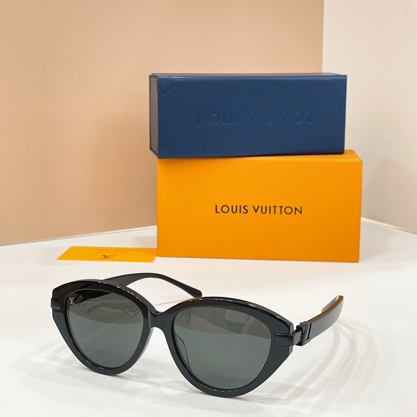 LOUIS VUITTO*✨✨✨MODEL：Z3103U✨✨✨ SIZE：55口18-140✨✨✨