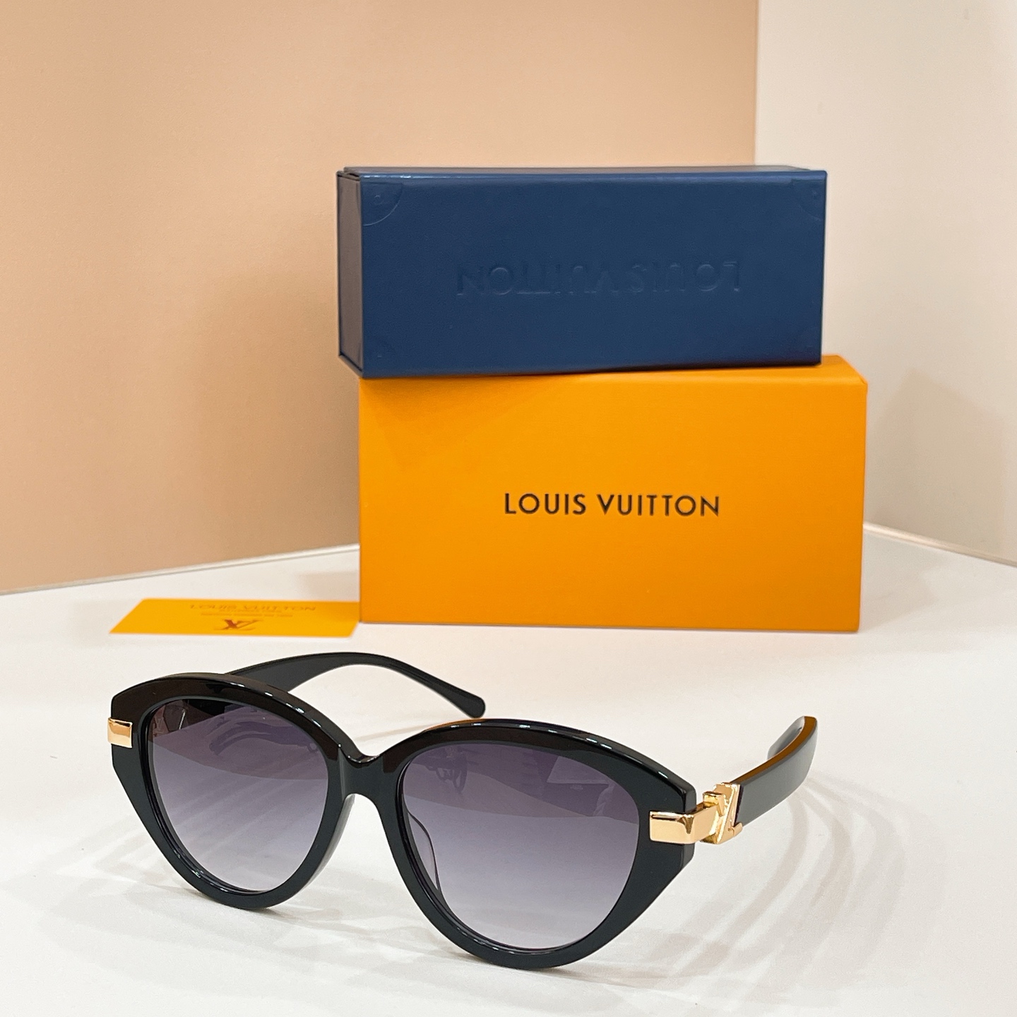 LOUIS VUITTO*✨✨✨MODEL：Z3103U✨✨✨ SIZE：55口18-140✨✨✨