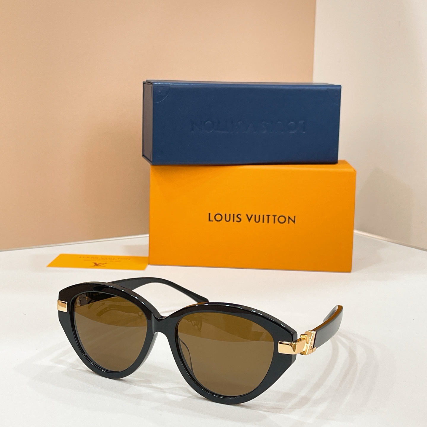 LOUIS VUITTO*✨✨✨MODEL：Z3103U✨✨✨ SIZE：55口18-140✨✨✨