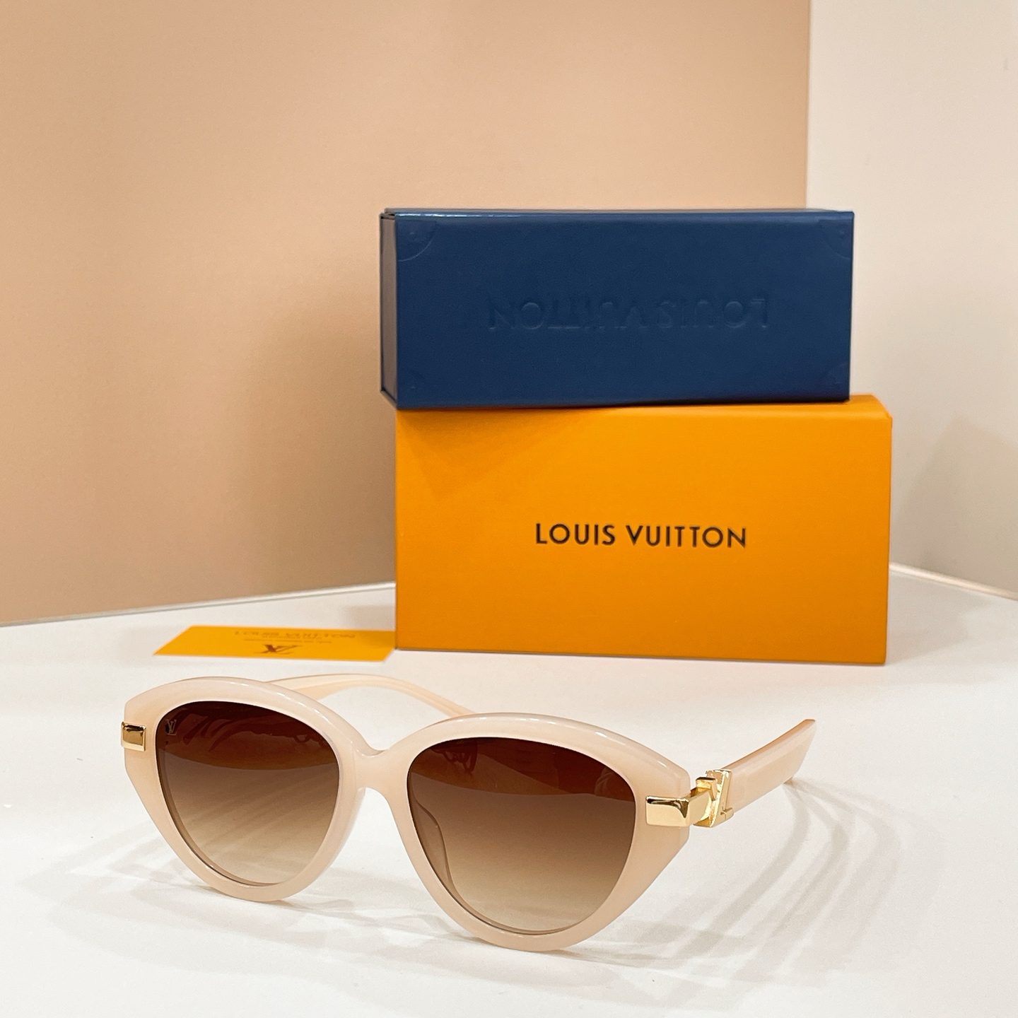 LOUIS VUITTO*✨✨✨MODEL：Z3103U✨✨✨ SIZE：55口18-140✨✨✨