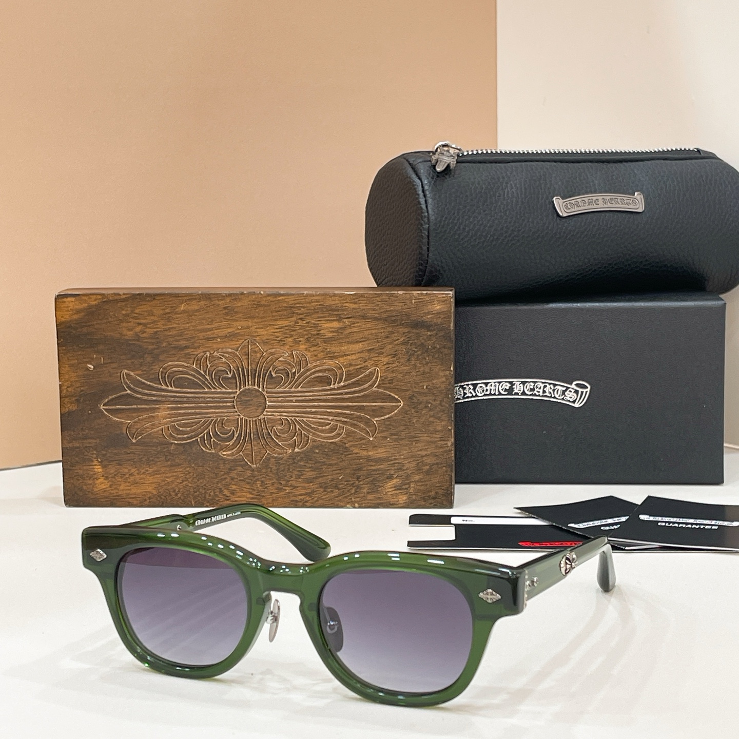 Chrome Heart*⚜️⚜️⚜️MODEL:JENNA TAIL YEA⚜️⚜️⚜️SIZE：48