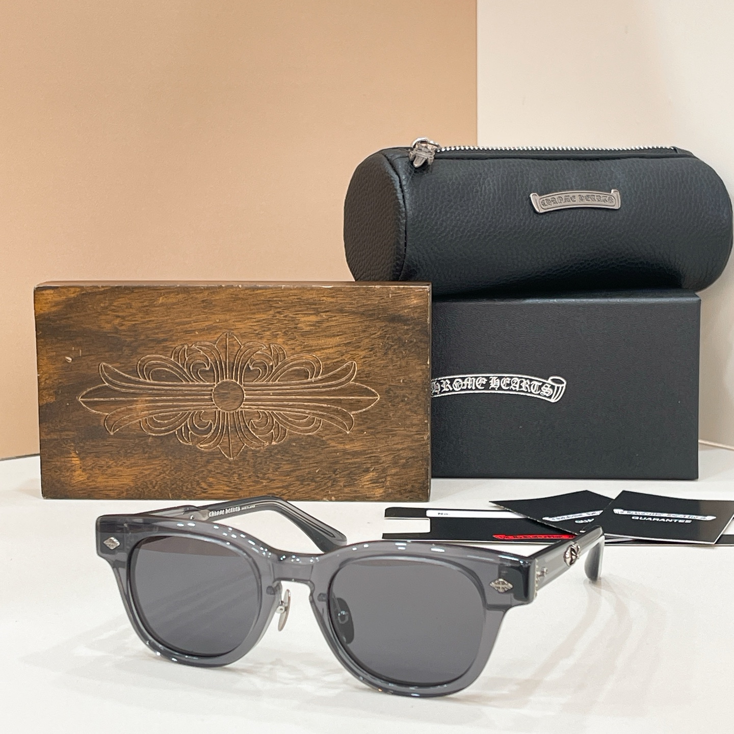 Chrome Heart*⚜️⚜️⚜️MODEL:JENNA TAIL YEA⚜️⚜️⚜️SIZE：48