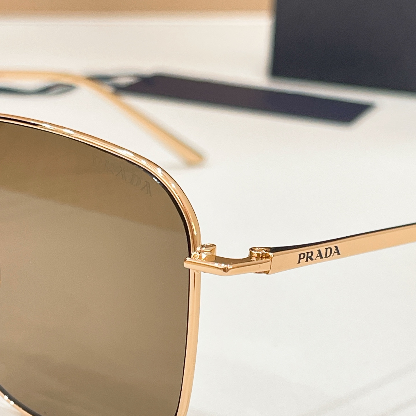 PRAD*✨✨✨MODEL：SPR C54✨✨✨SIZE：57口17-145✨✨✨