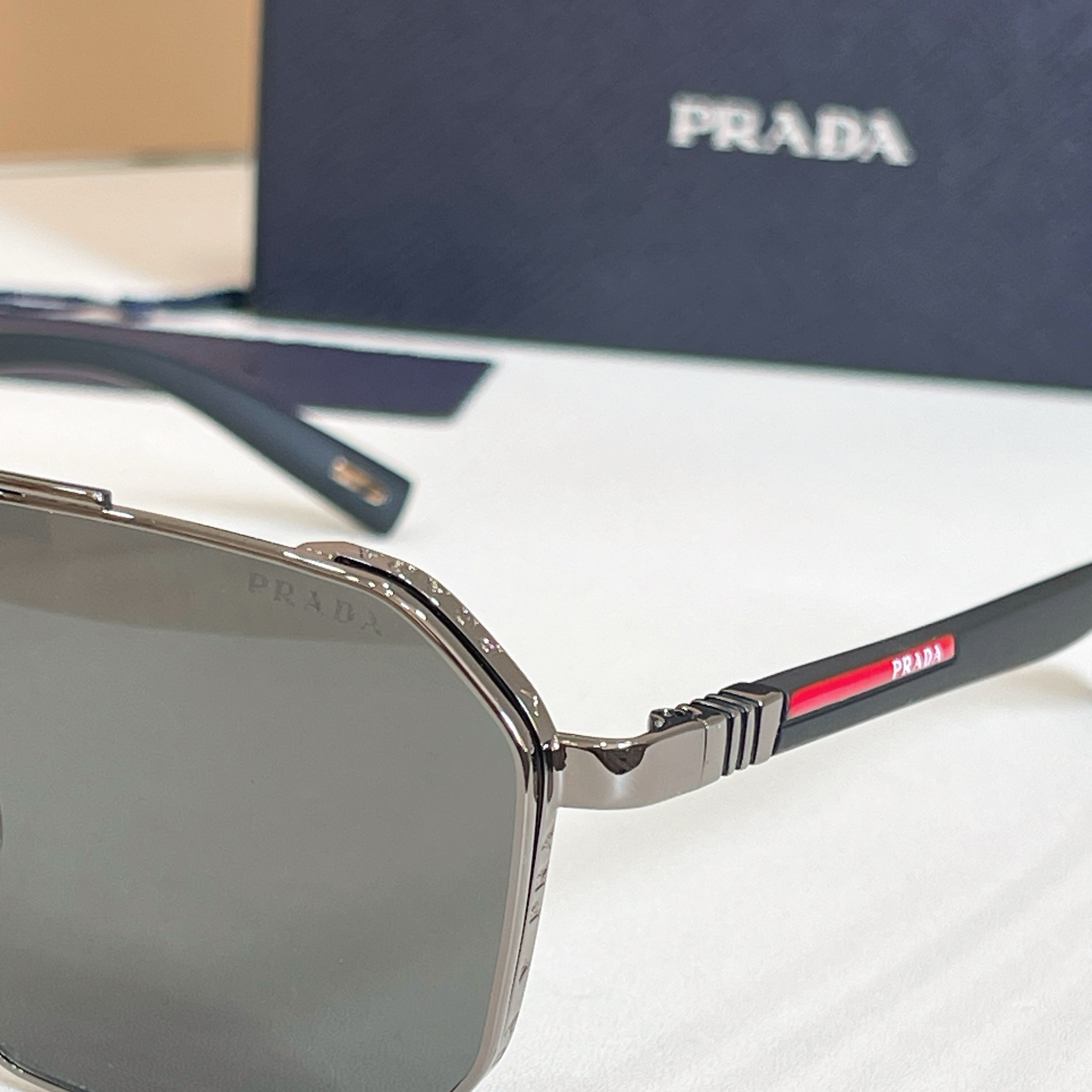 PRAD*✨✨✨MODEL：PR 182✨✨✨SIZE：61口14-145✨✨✨