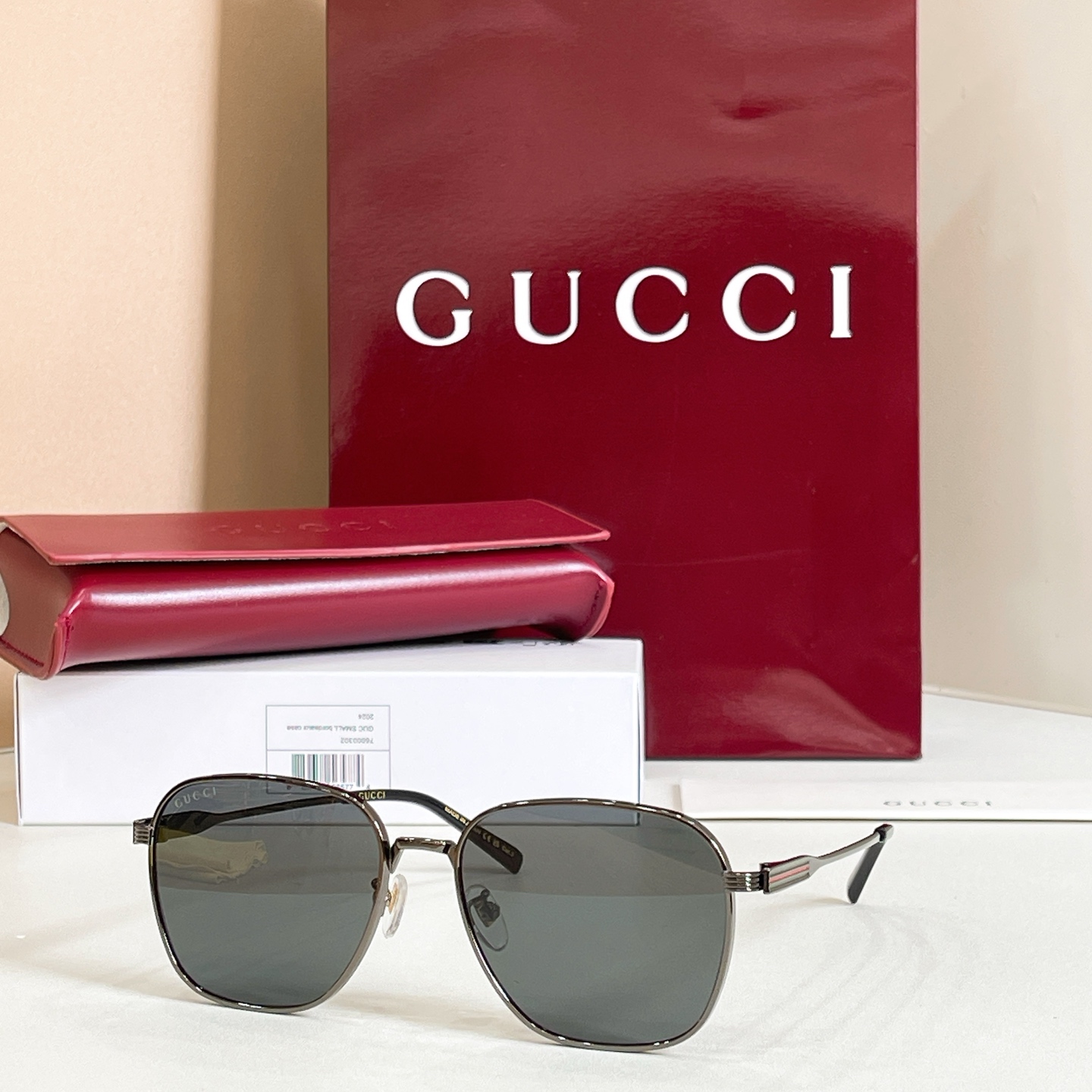 GUCCI🐝🐝🐝MODEL：GG2328SK🐝🐝🐝SIZE:56口18-145🐝🐝🐝