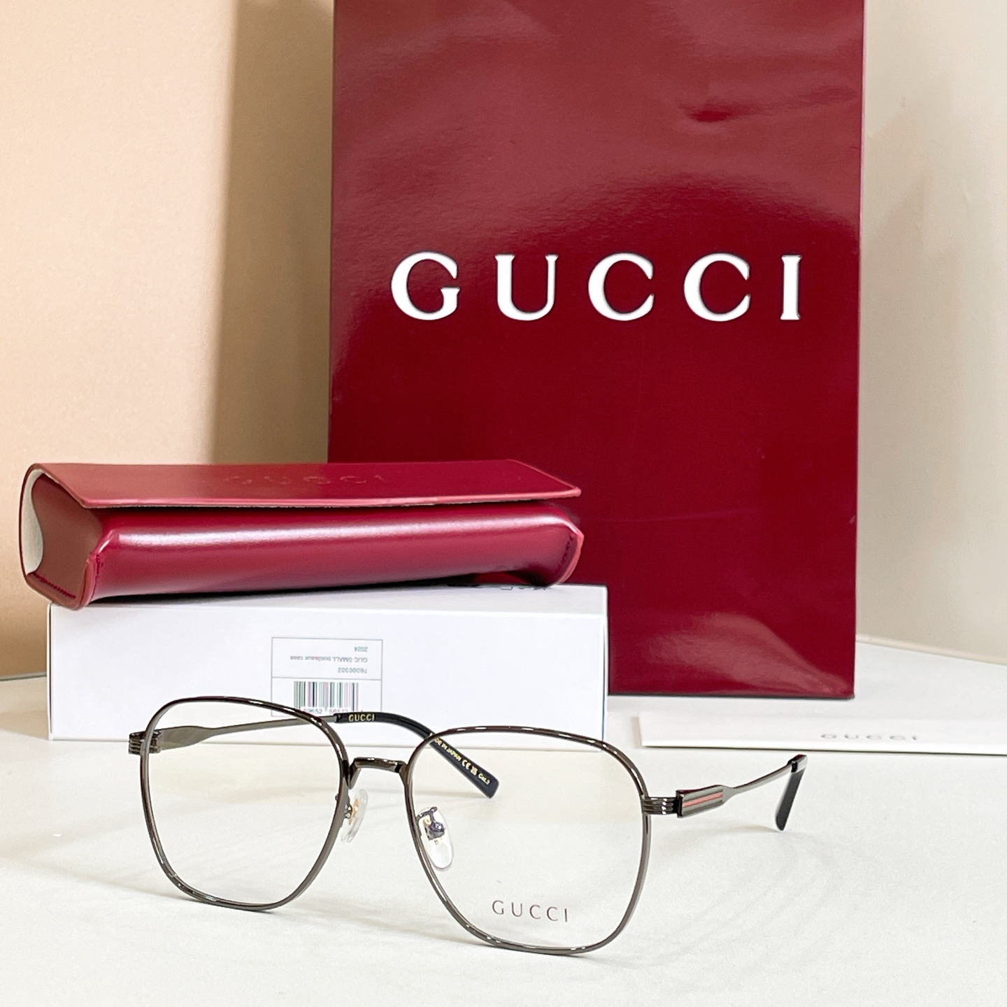 GUCCI🐝🐝🐝MODEL：GG2328SK🐝🐝🐝SIZE:56口18-145🐝🐝🐝