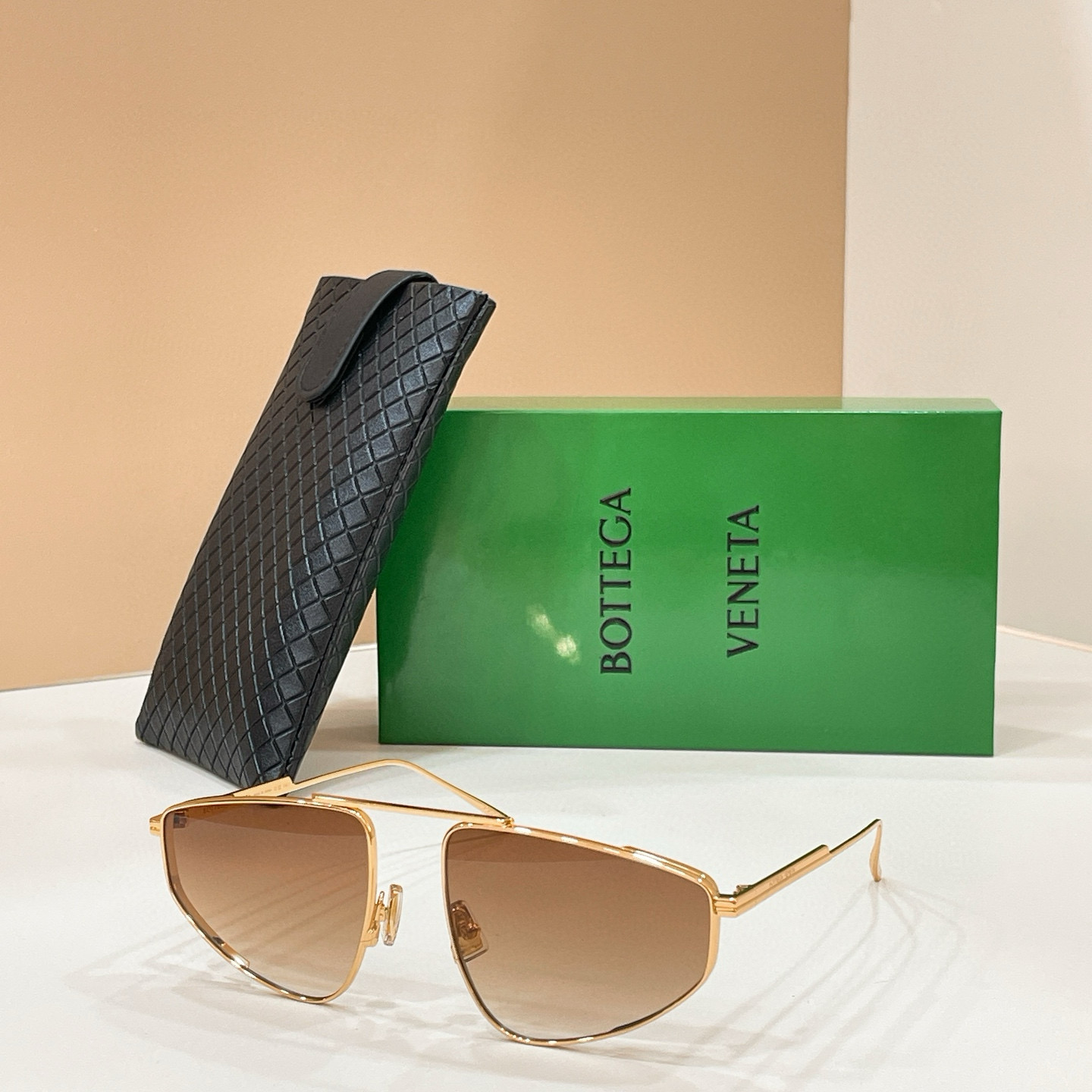 ￼ ￼ BOTTEGA VENET*🌟🌟🌟MODEL：BV1466S 🌟🌟🌟SIZE：59口19-140