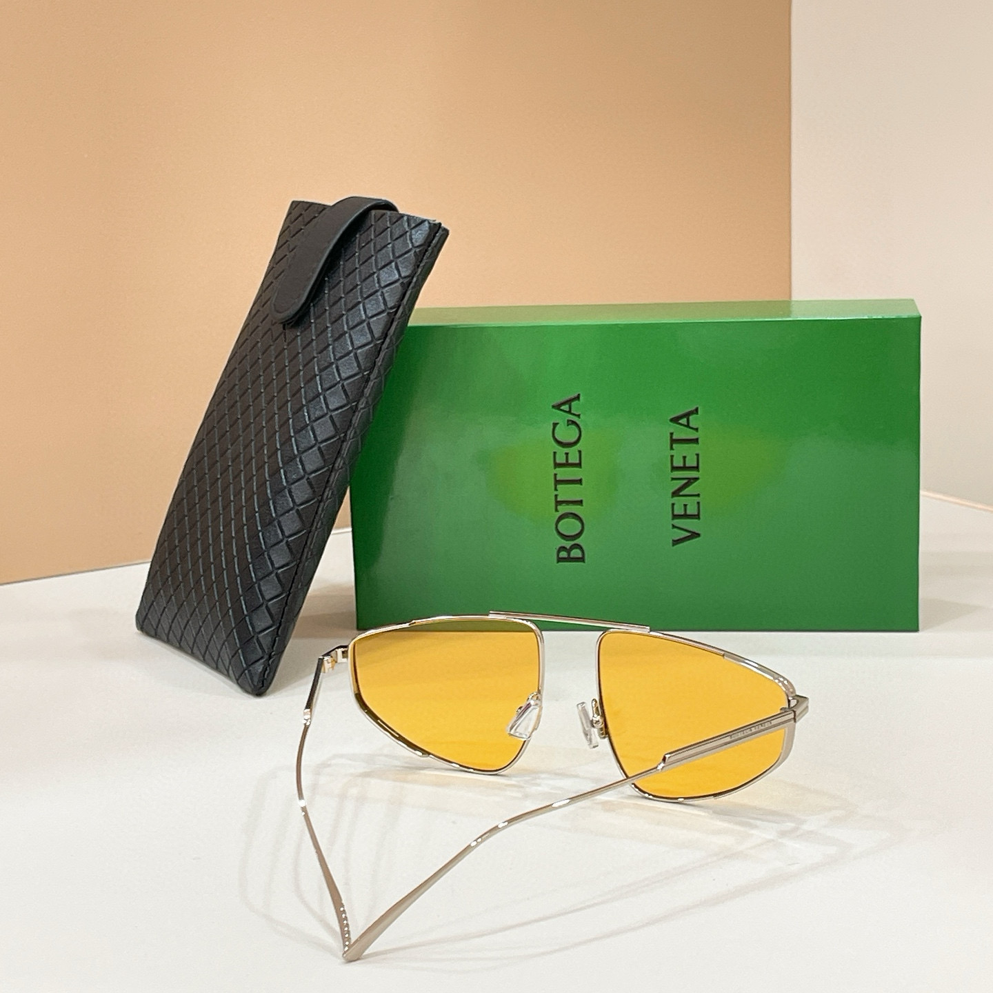 ￼ ￼ BOTTEGA VENET*🌟🌟🌟MODEL：BV1466S 🌟🌟🌟SIZE：59口19-140