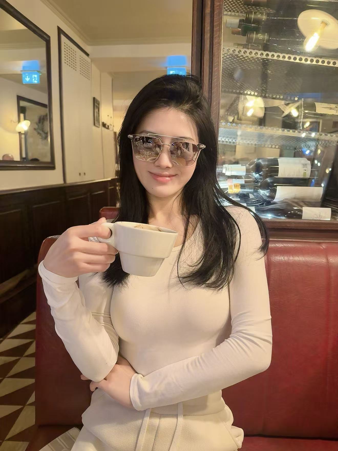 JIMMY CHOO✨✨✨MODEL：KEOHH/S✨✨SIZE：54口19-150✨✨✨