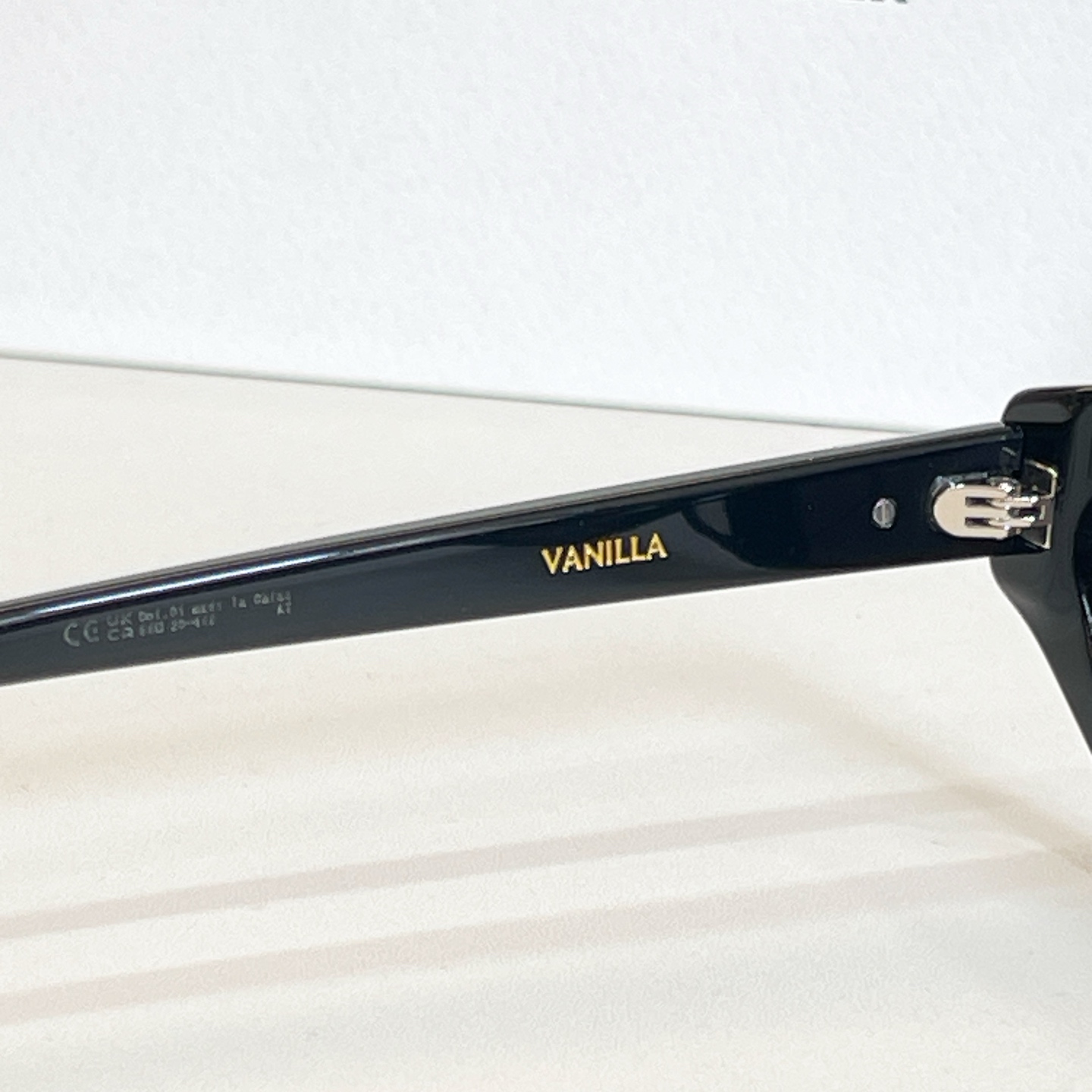 GENTLE MONSTE*🐼🐼🐼MODEL：VANILLA🐼🐼🐼SIZE:55口20-148🐼🐼高版本