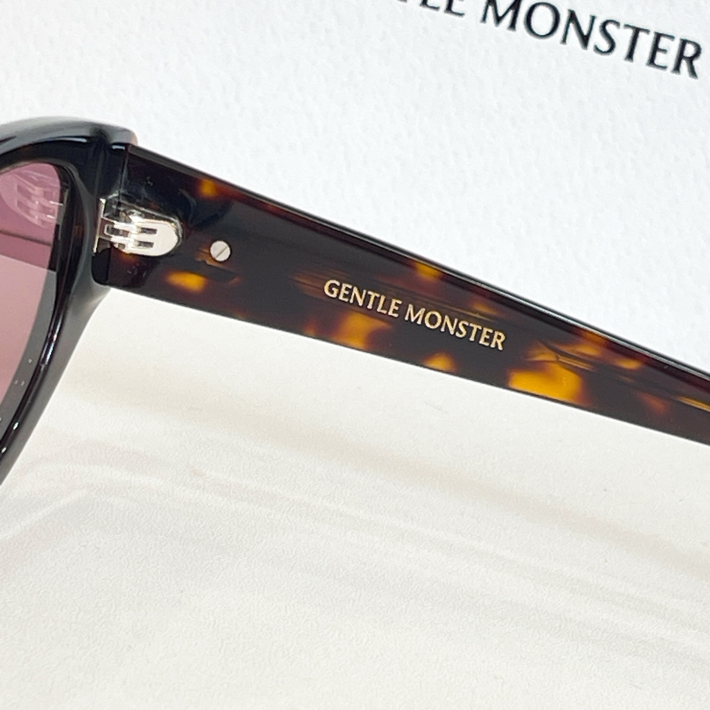 GENTLE MONSTE*🐼🐼🐼MODEL：BONI🐼🐼🐼SIZE:55口21-148🐼🐼高版本～～