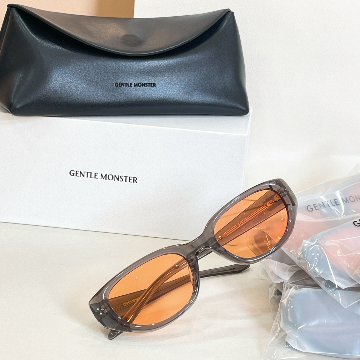 GENTLE MONSTE*🐼🐼🐼MODEL：BONI🐼🐼🐼SIZE:55口21-148🐼🐼高版本～～