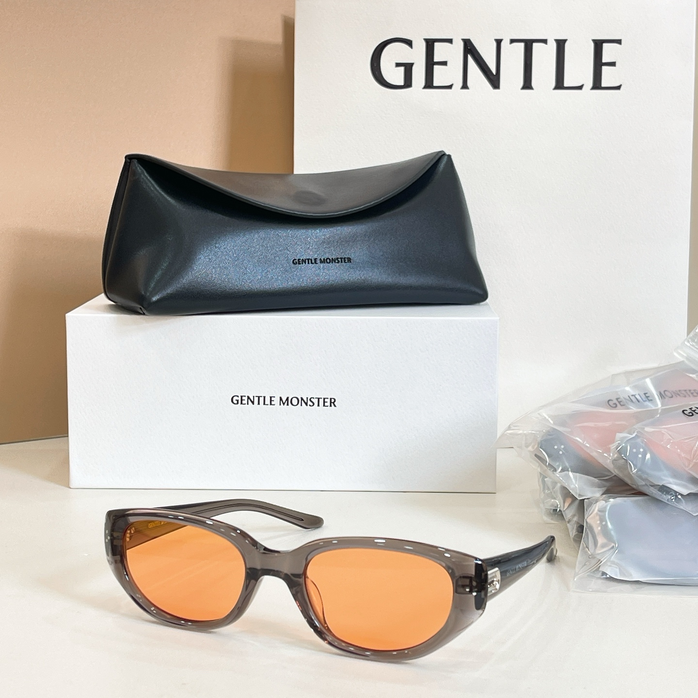 GENTLE MONSTE*🐼🐼🐼MODEL：BONI🐼🐼🐼SIZE:55口21-148🐼🐼高版本～～