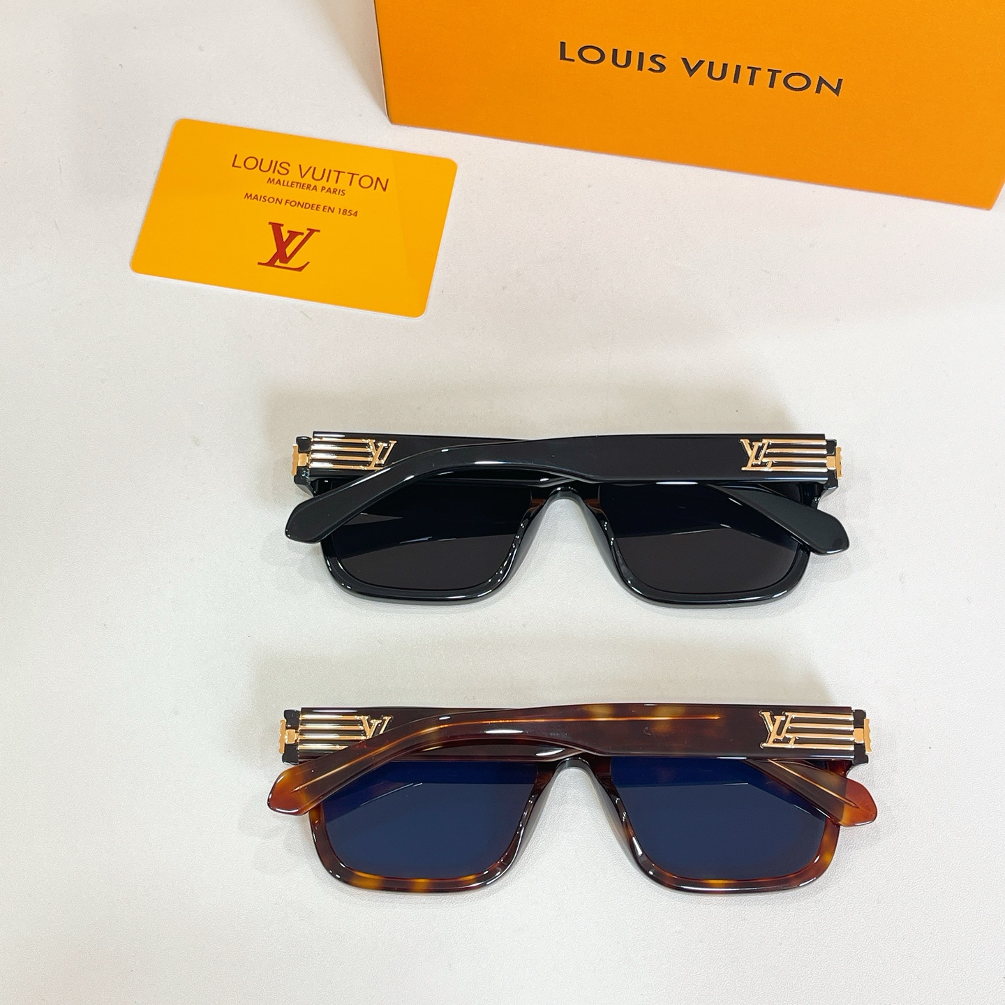 LOUIS VUITTO*✨✨✨MODEL：Z2910U✨✨✨ SIZE：55口17-145✨✨✨
