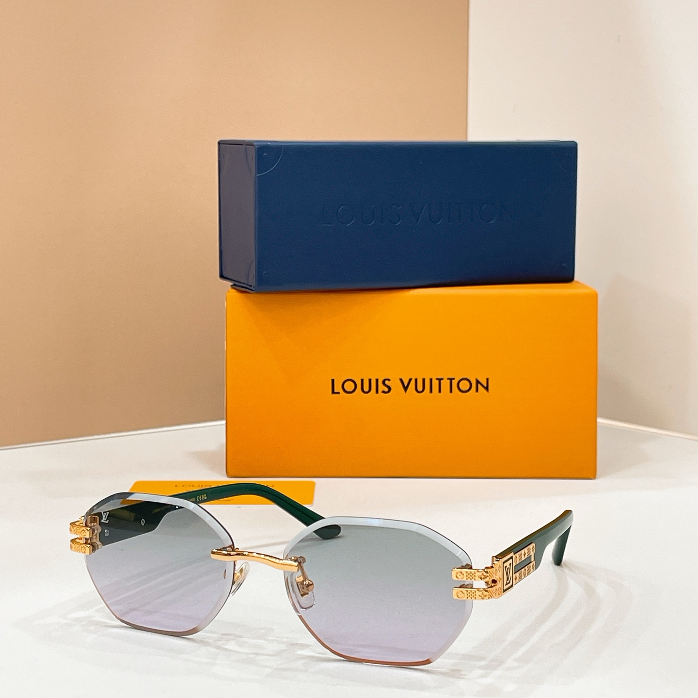 LOUIS VUITTO*✨✨✨MODEL：Z21945E✨✨✨ SIZE：60口17-145✨✨✨