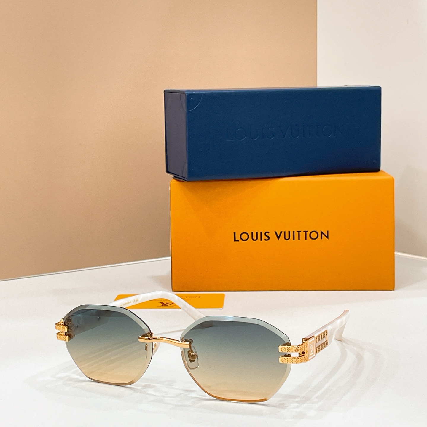 LOUIS VUITTO*✨✨✨MODEL：Z21945E✨✨✨ SIZE：60口17-145✨✨✨