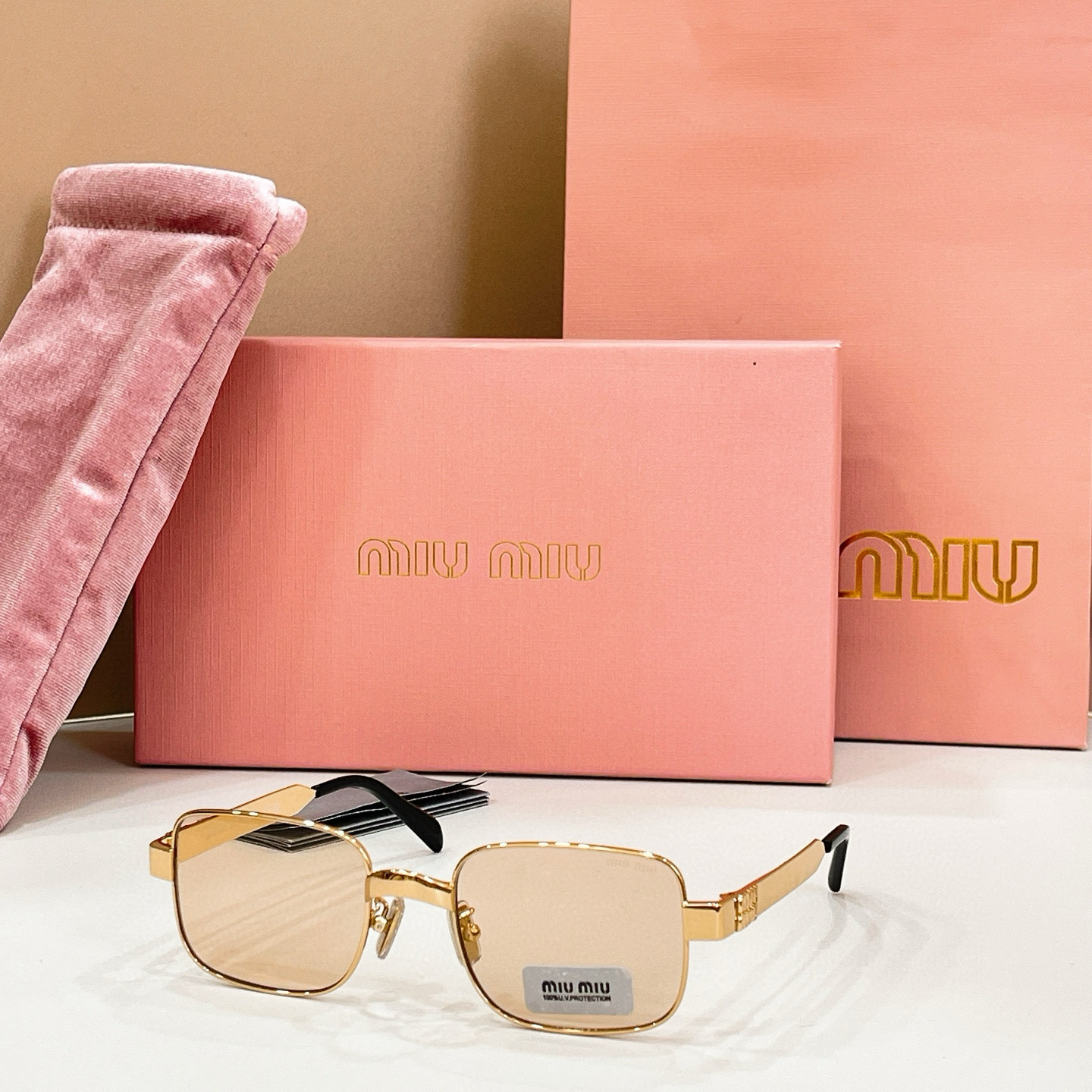 MIU M*🎀🎀🎀MODEL:SMUB54S 🎀🎀🎀SIZE：52口22-135🎀🎀🎀