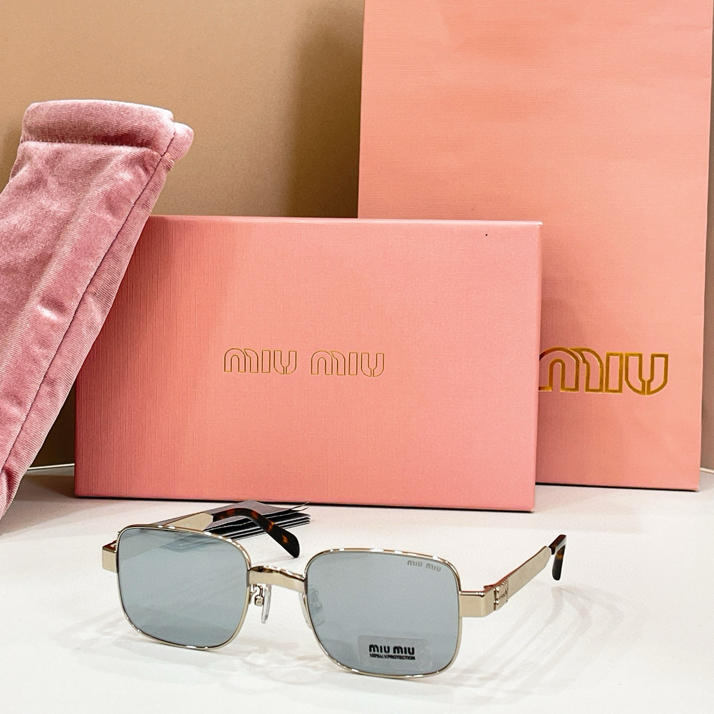 MIU M*🎀🎀🎀MODEL:SMUB54S 🎀🎀🎀SIZE：52口22-135🎀🎀🎀