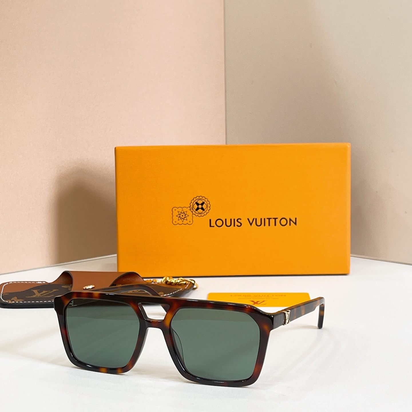 LOUIS VUITTO*✨✨✨MODEL：Z3095U✨✨✨ SIZE：56口18-145✨✨✨