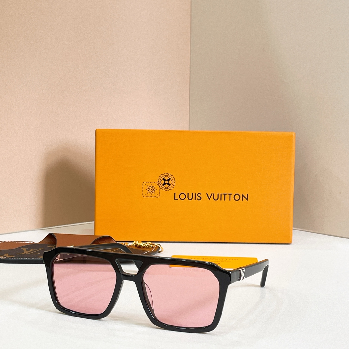 LOUIS VUITTO*✨✨✨MODEL：Z3095U✨✨✨ SIZE：56口18-145✨✨✨