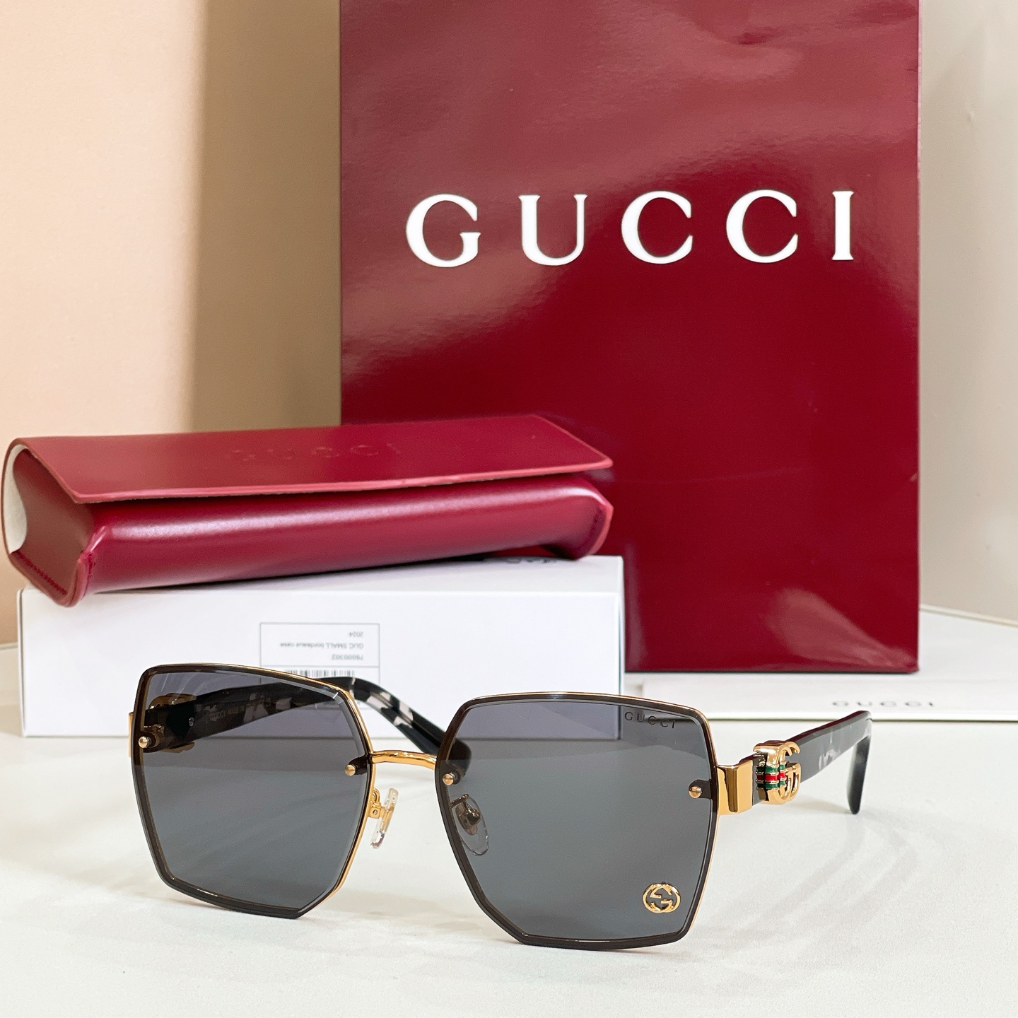 GUCCI🐝🐝🐝MODEL：GG1548S🐝🐝🐝SIZE:62口16-145🐝🐝🐝