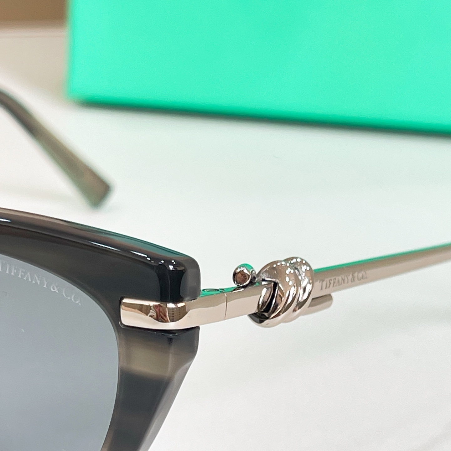 TIFFANY&Co.✨✨✨MODEL：TF4253✨✨✨ SIZE：56口18-145✨✨✨