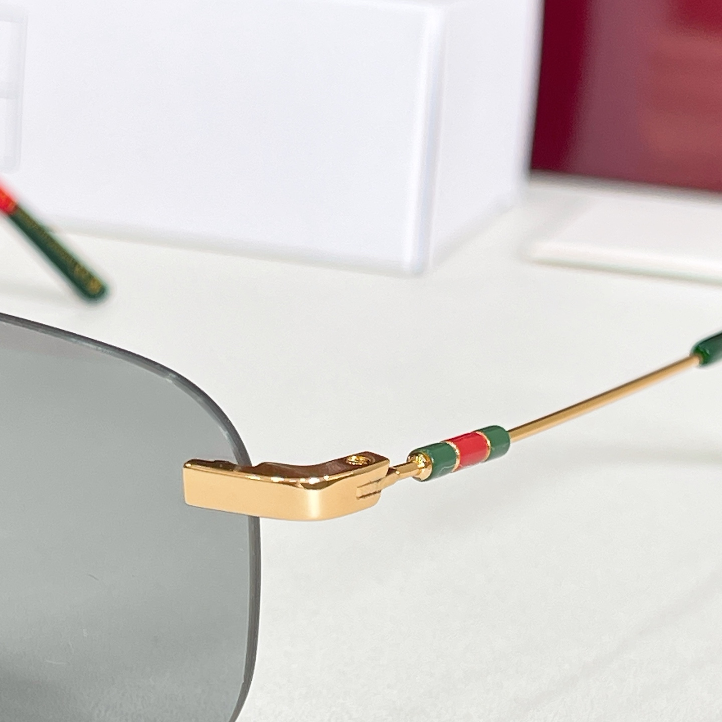 GUCCI🐝🐝🐝MODEL：GG2098S 🐝🐝🐝SIZE:55口19-145🐝🐝🐝