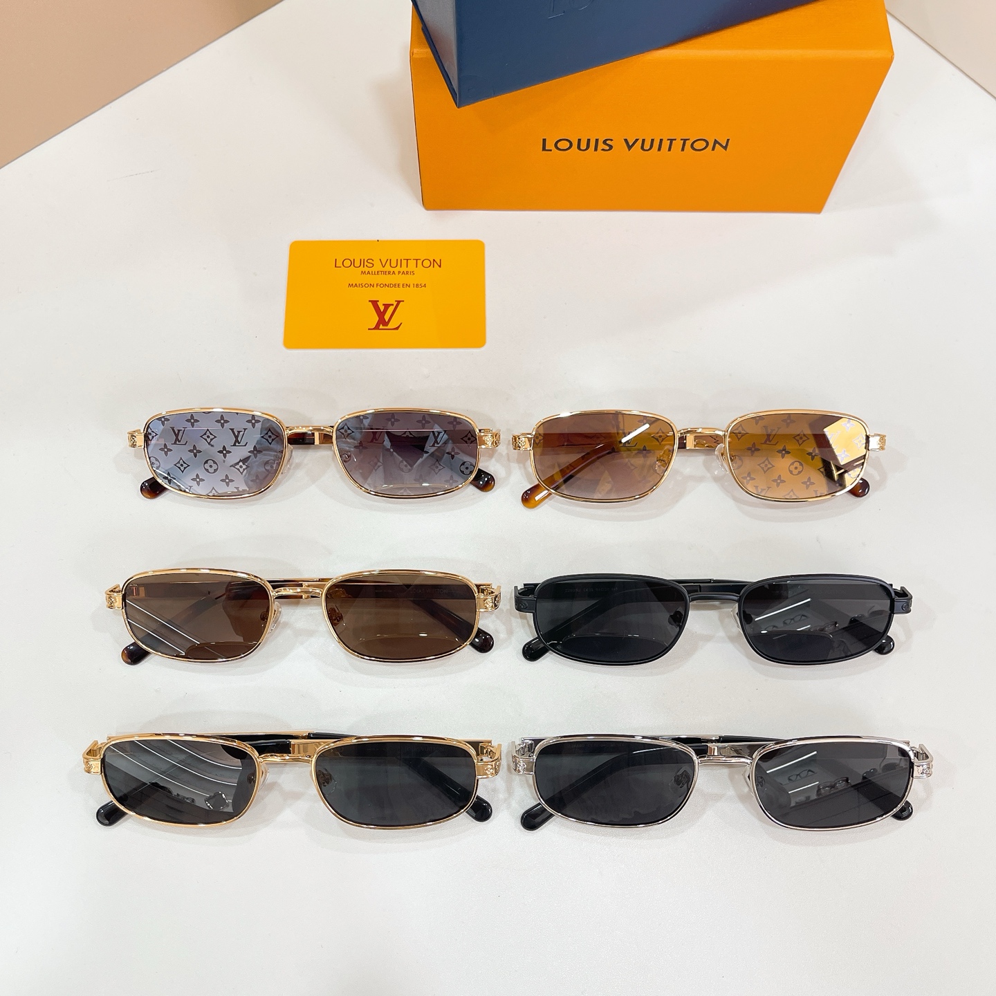 LOUIS VUITTO*✨✨✨MODEL：Z2931U✨✨✨ SIZE：54口20-145✨✨✨