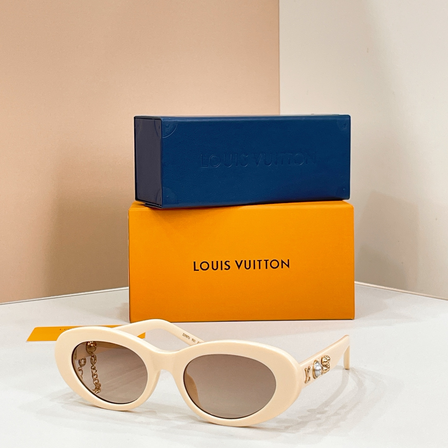 LOUIS VUITTO*✨✨✨MODEL：Z2987U✨✨✨ SIZE：53口20-145✨✨✨