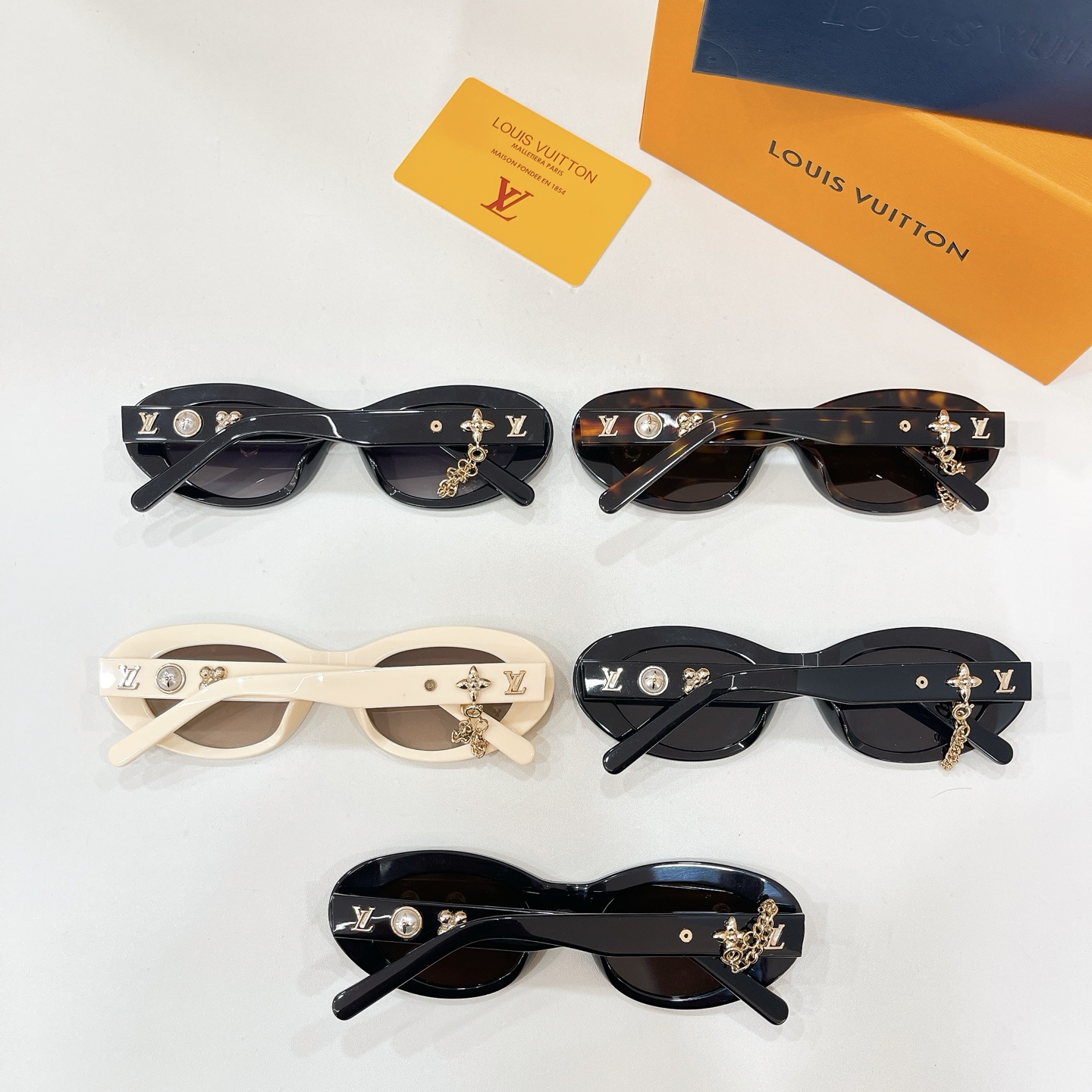 LOUIS VUITTO*✨✨✨MODEL：Z2987U✨✨✨ SIZE：53口20-145✨✨✨