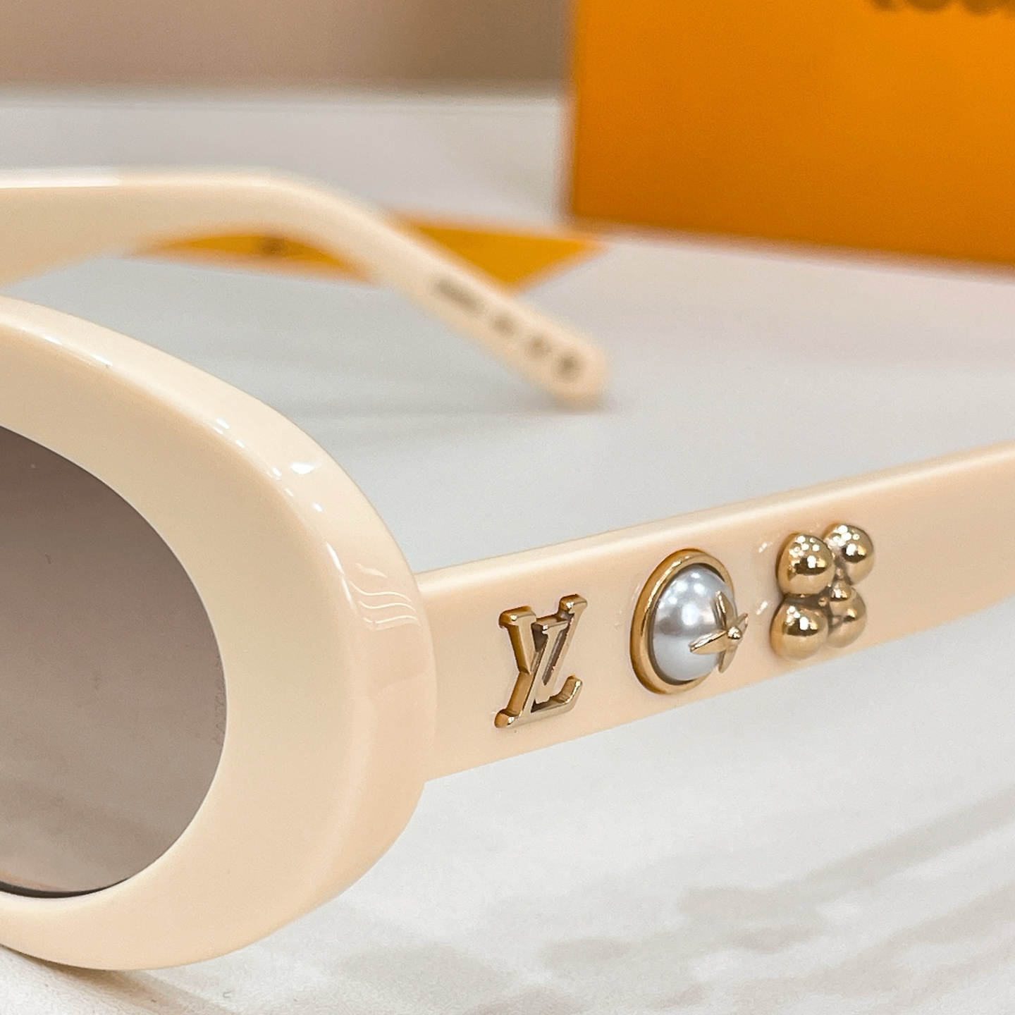 LOUIS VUITTO*✨✨✨MODEL：Z2987U✨✨✨ SIZE：53口20-145✨✨✨ 