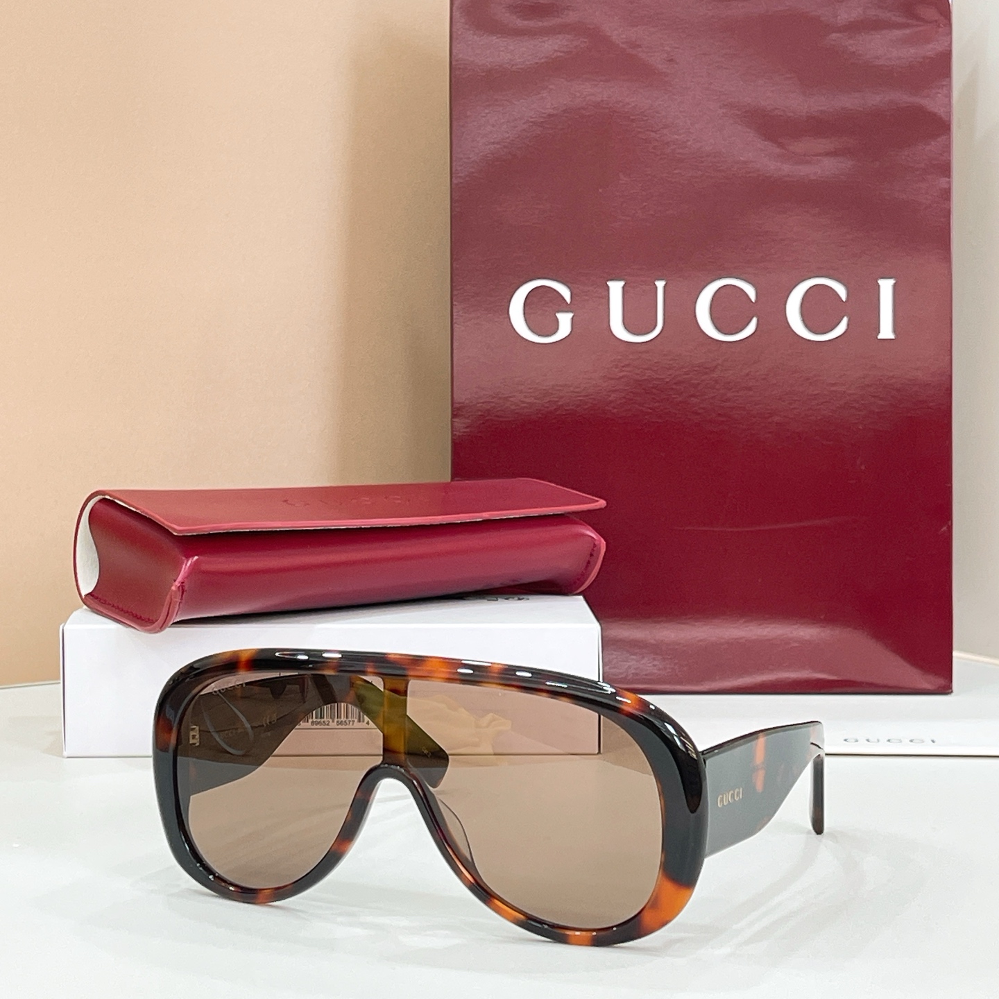 ￼ GUCCI🐝🐝🐝MODEL：GG2164S🐝🐝🐝SIZE:119口140🐝🐝🐝