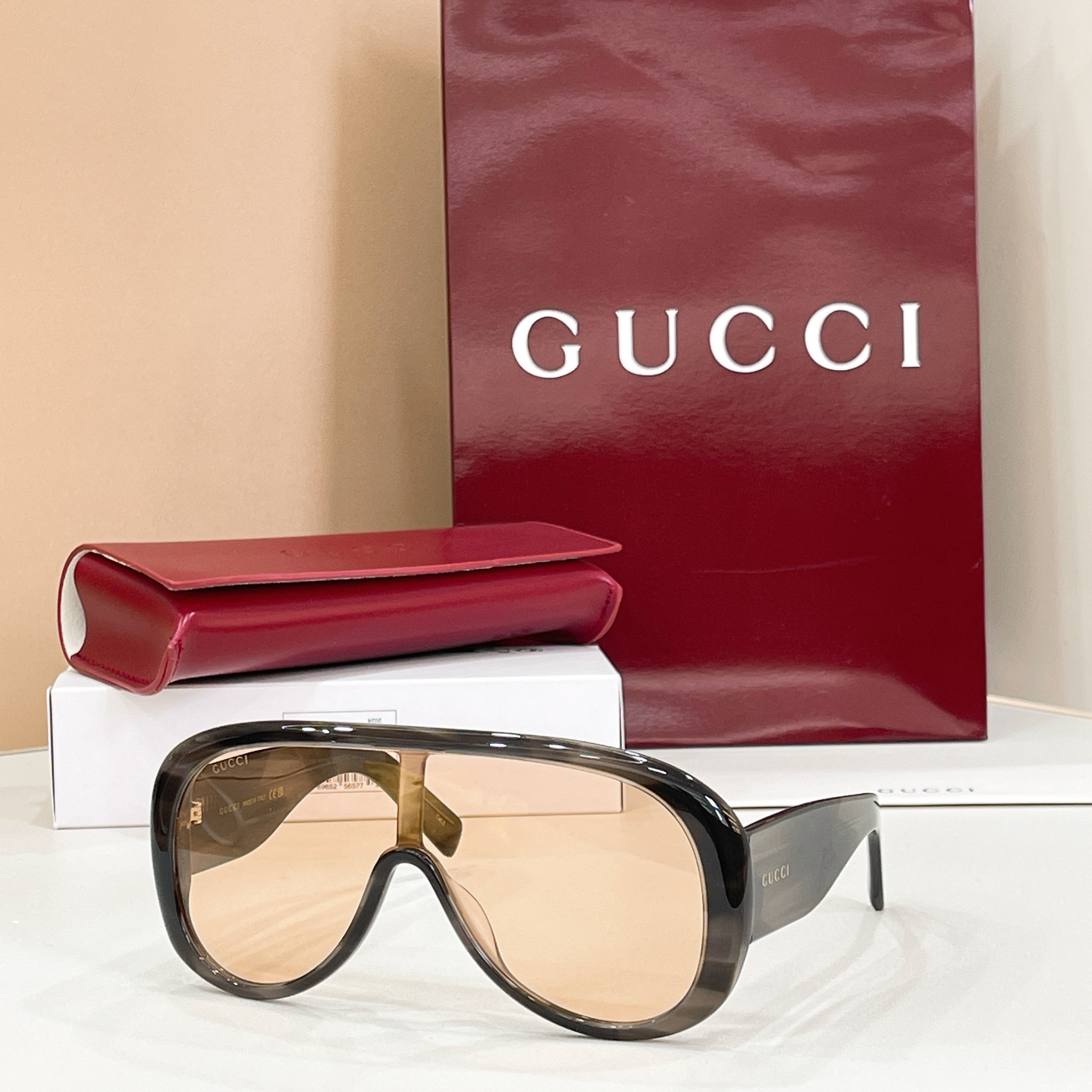 ￼ GUCCI🐝🐝🐝MODEL：GG2164S🐝🐝🐝SIZE:119口140🐝🐝🐝