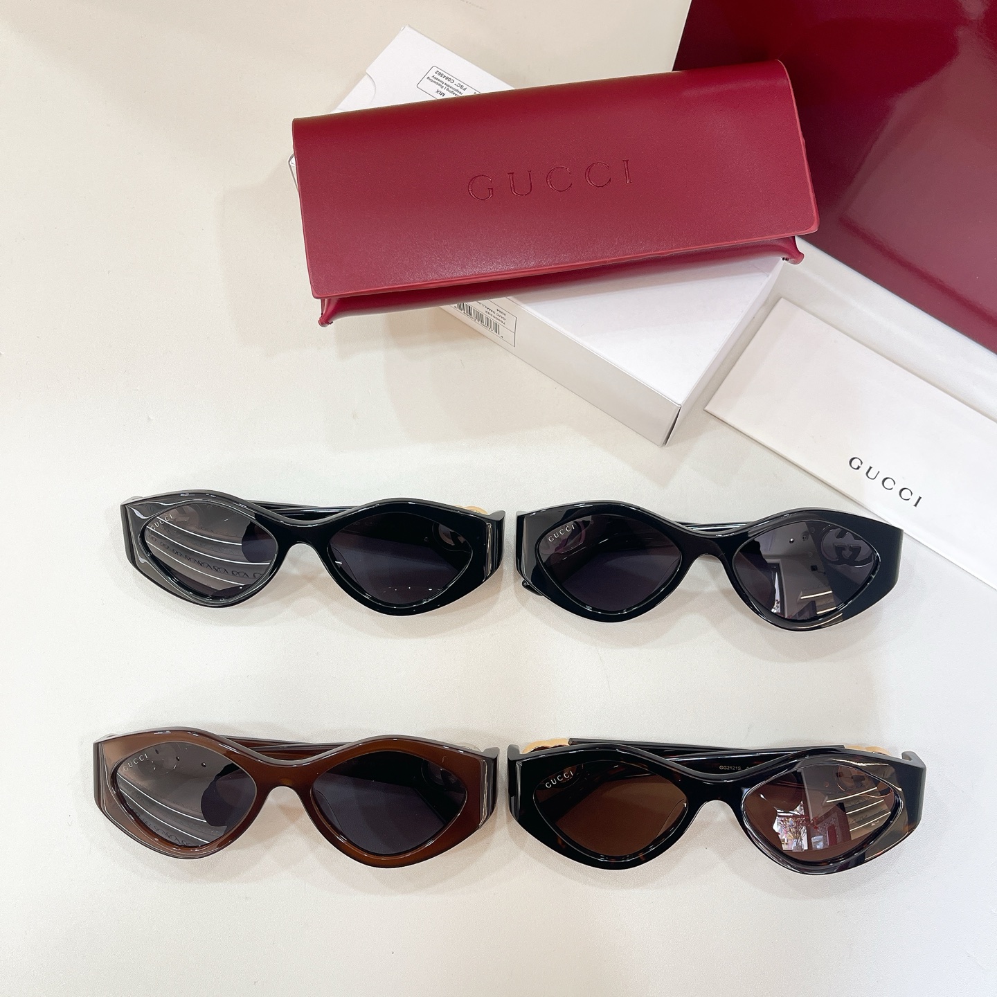 GUCCI🐝🐝🐝MODEL：GG2121S🐝🐝🐝SIZE:52口17-135🐝🐝🐝