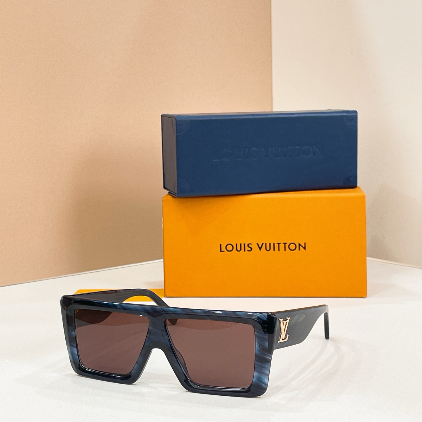 LOUIS VUITTO*✨✨✨MODEL：Z2916✨✨✨ SIZE：54口18-145✨✨✨